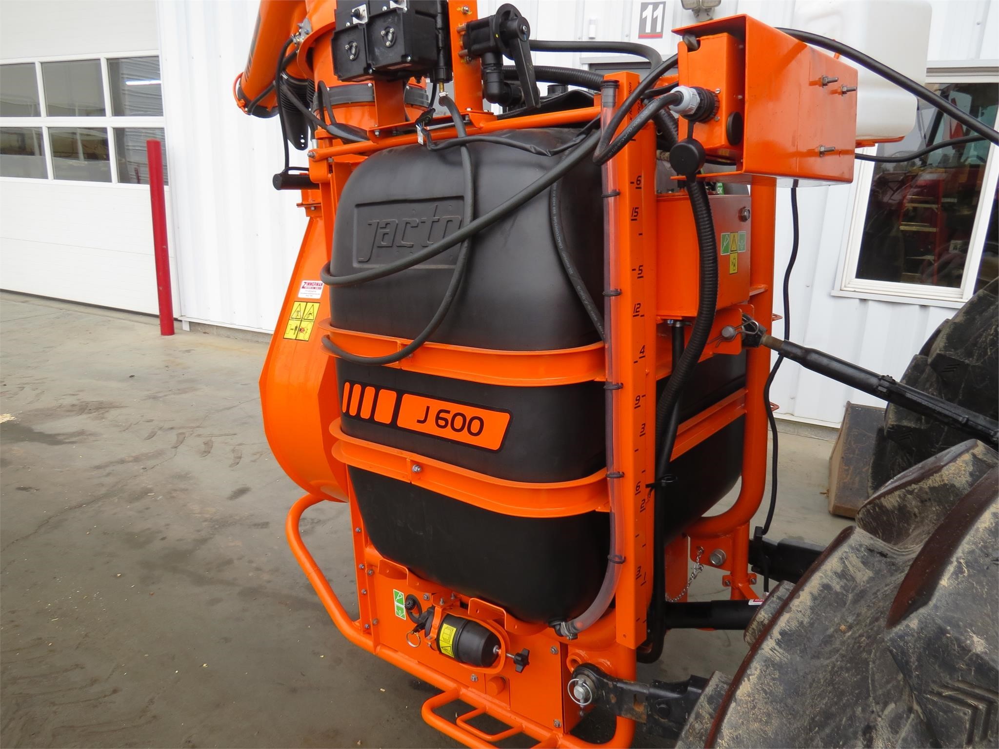 2027 Jacto J600 Orchard / Vineyard Equipment