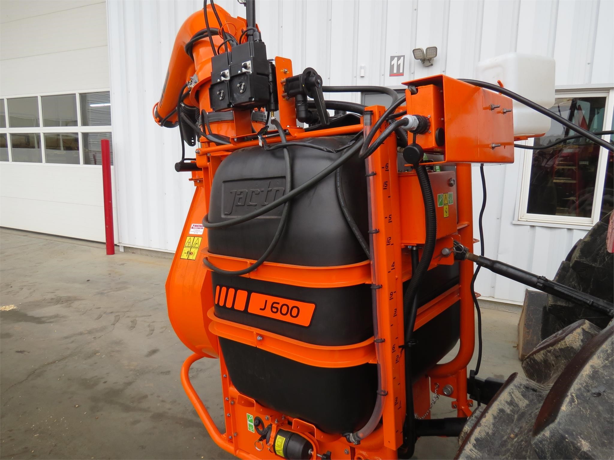 2027 Jacto J600 Orchard / Vineyard Equipment