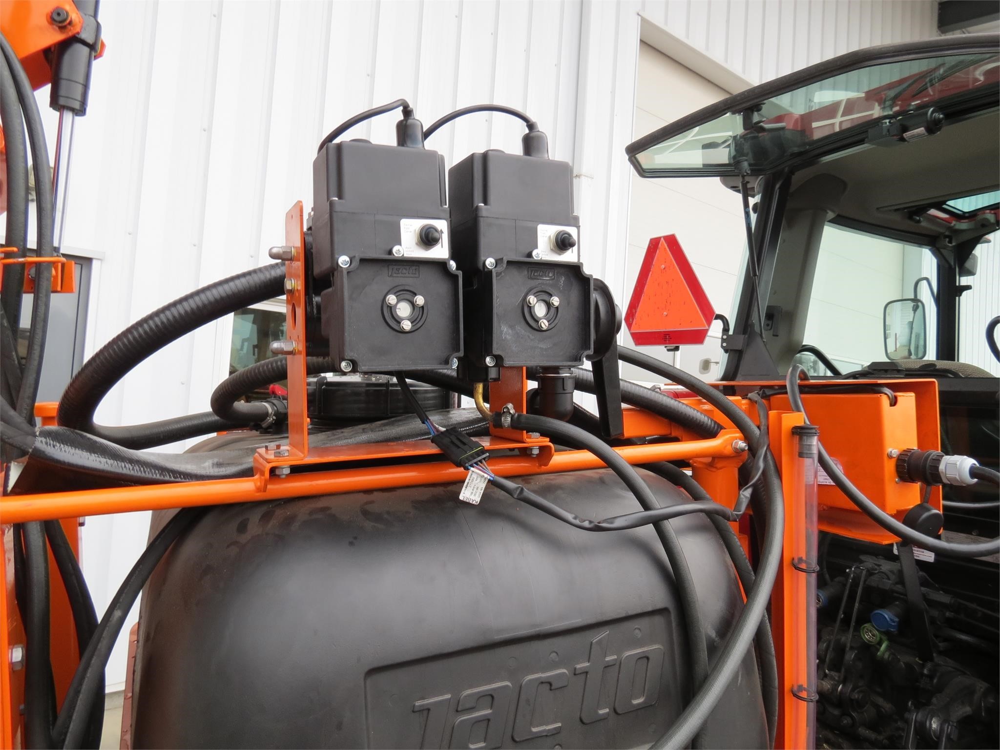 2027 Jacto J600 Orchard / Vineyard Equipment