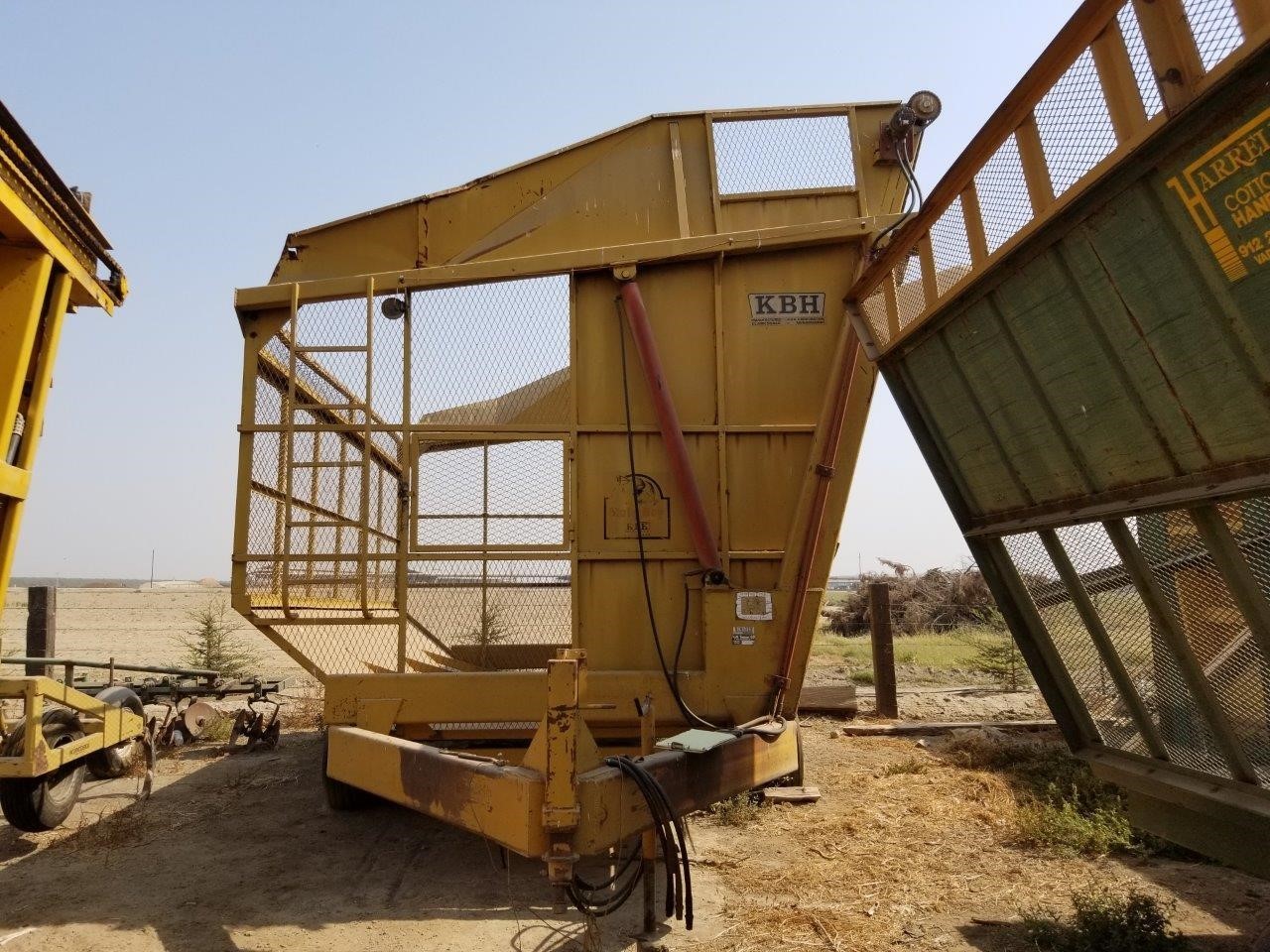 1992 KBH Mule Boy Cotton Equipment