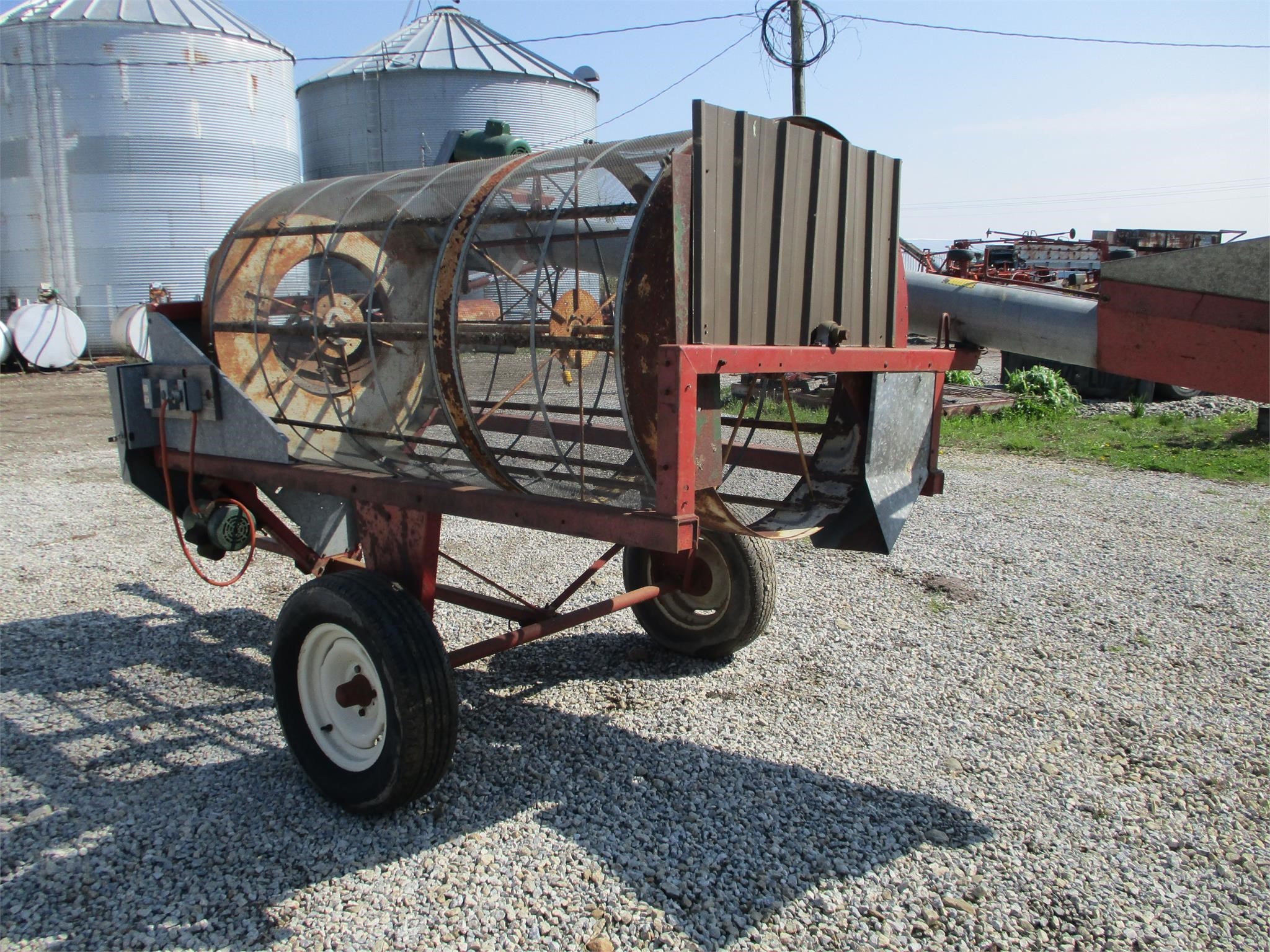  DMC 244 Grain Cleaner