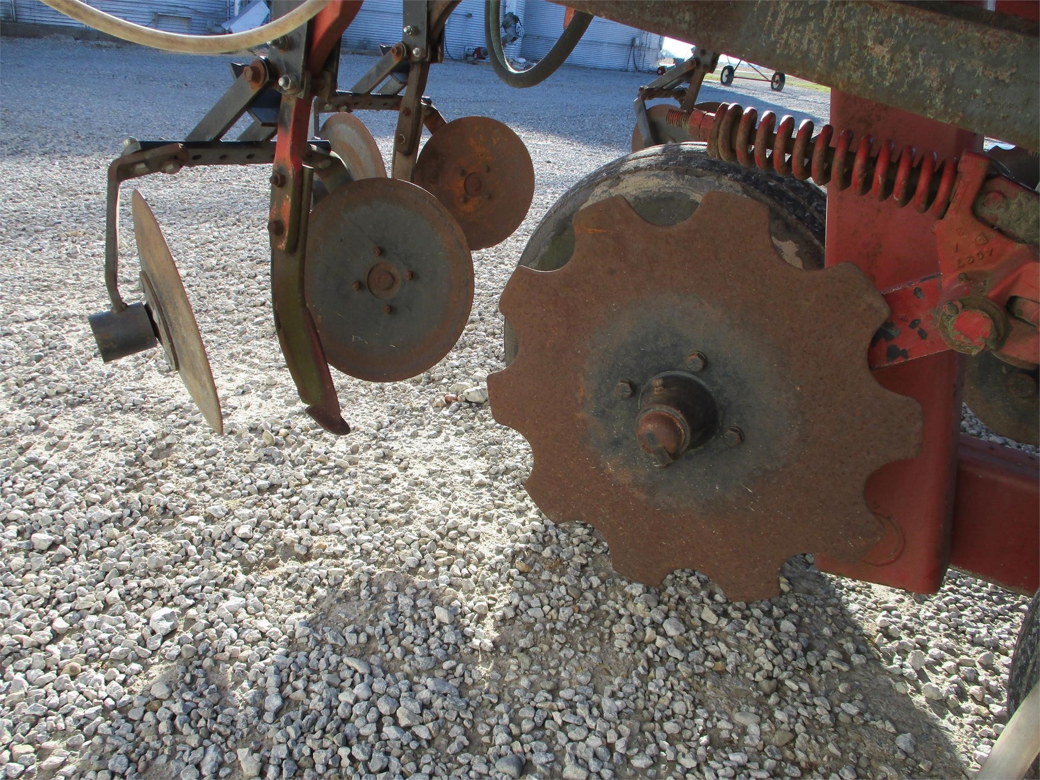  Tyler Tool Bar Pull-Type Fertilizer Spreader