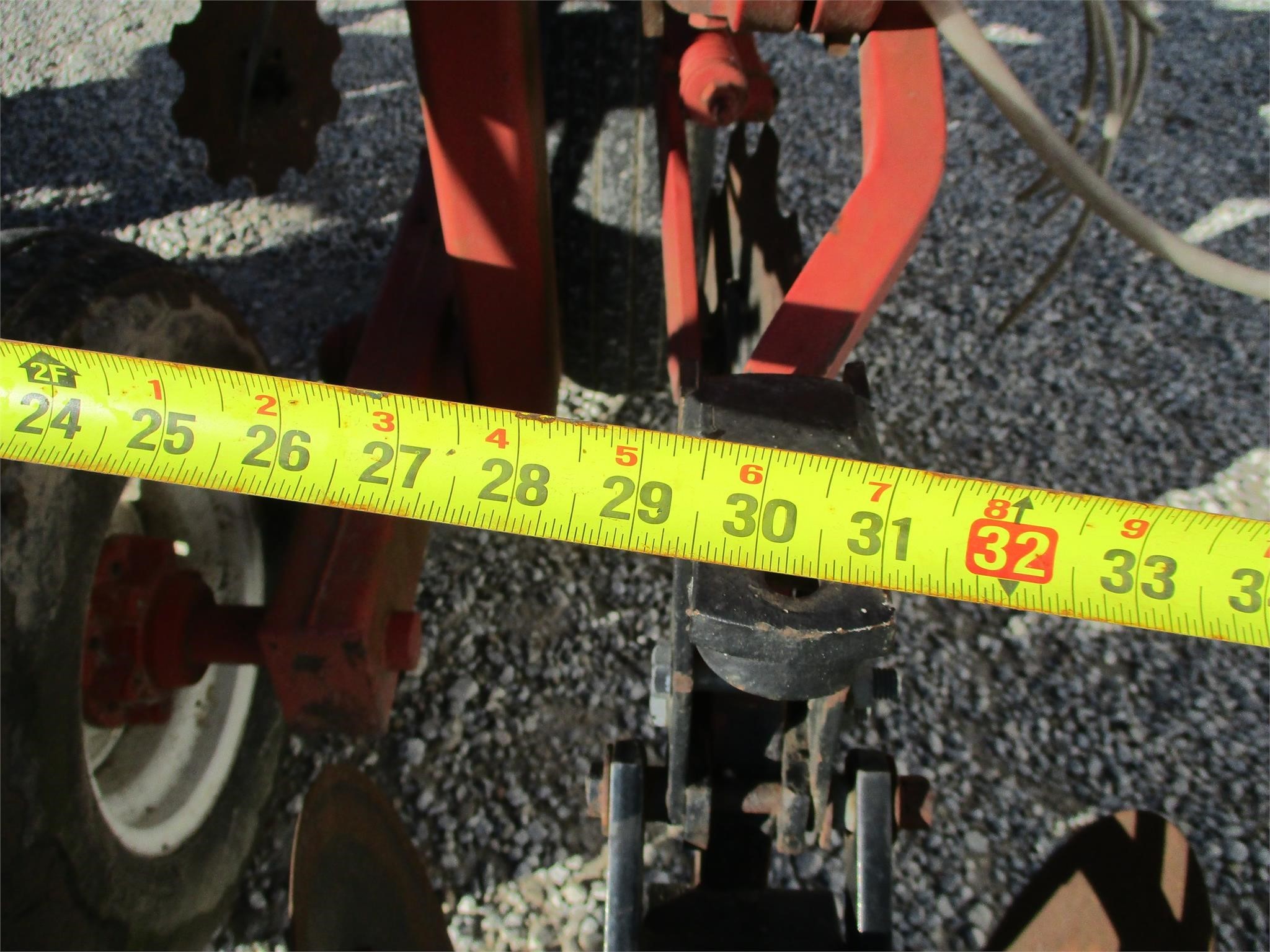  Tyler Tool Bar Pull-Type Fertilizer Spreader