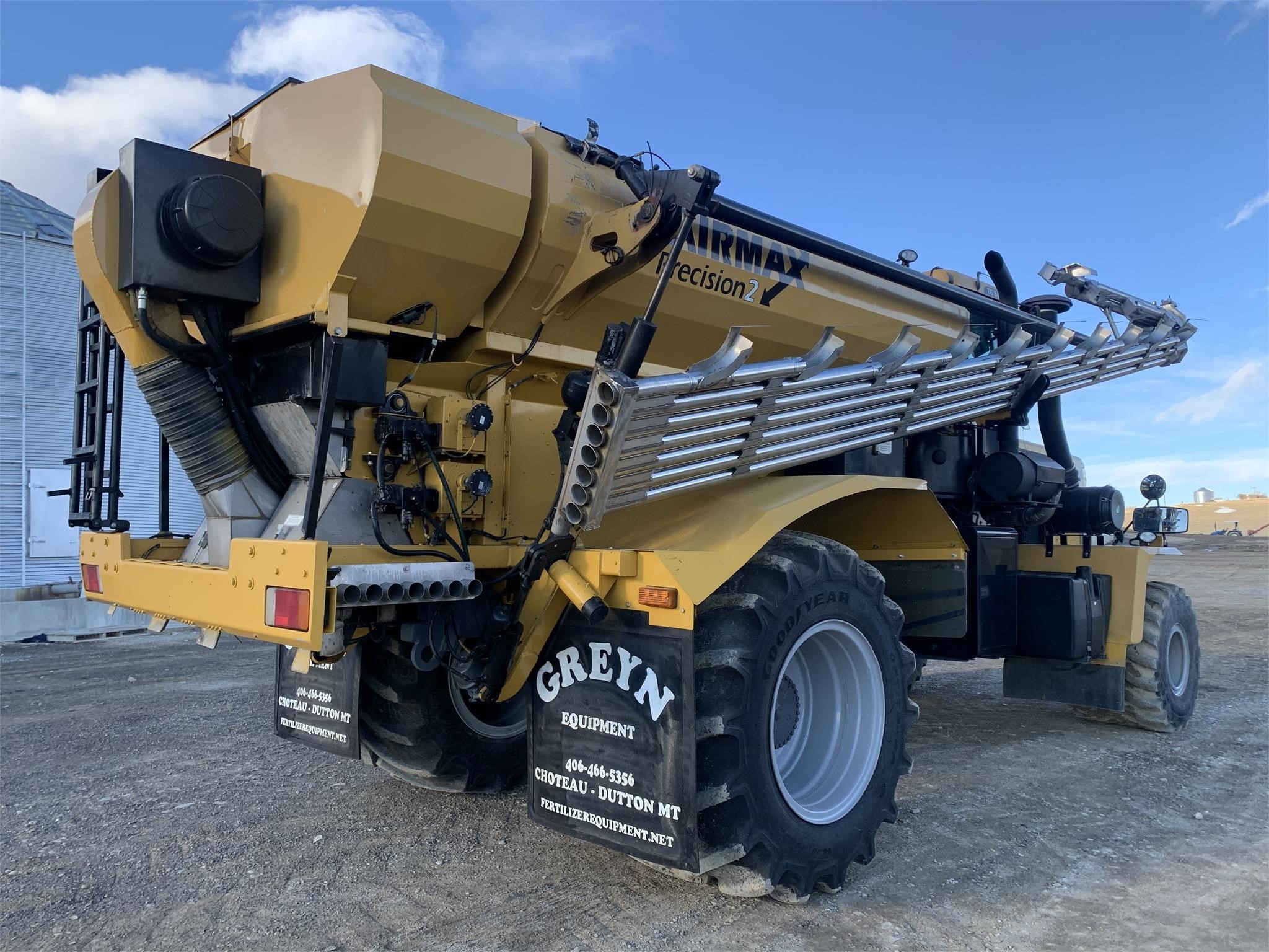 2014 TerraGator TG8400 SelfPropelled Fertilizer Spreader 116,000 Machinery Pete