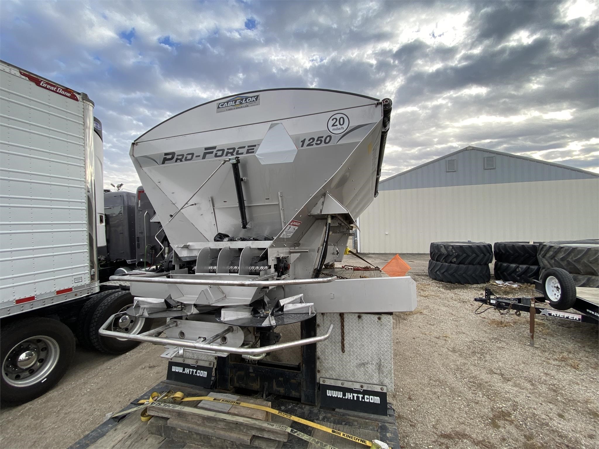 2022 Unverferth PROFORCE 1250 PullType Fertilizer Spreader Call