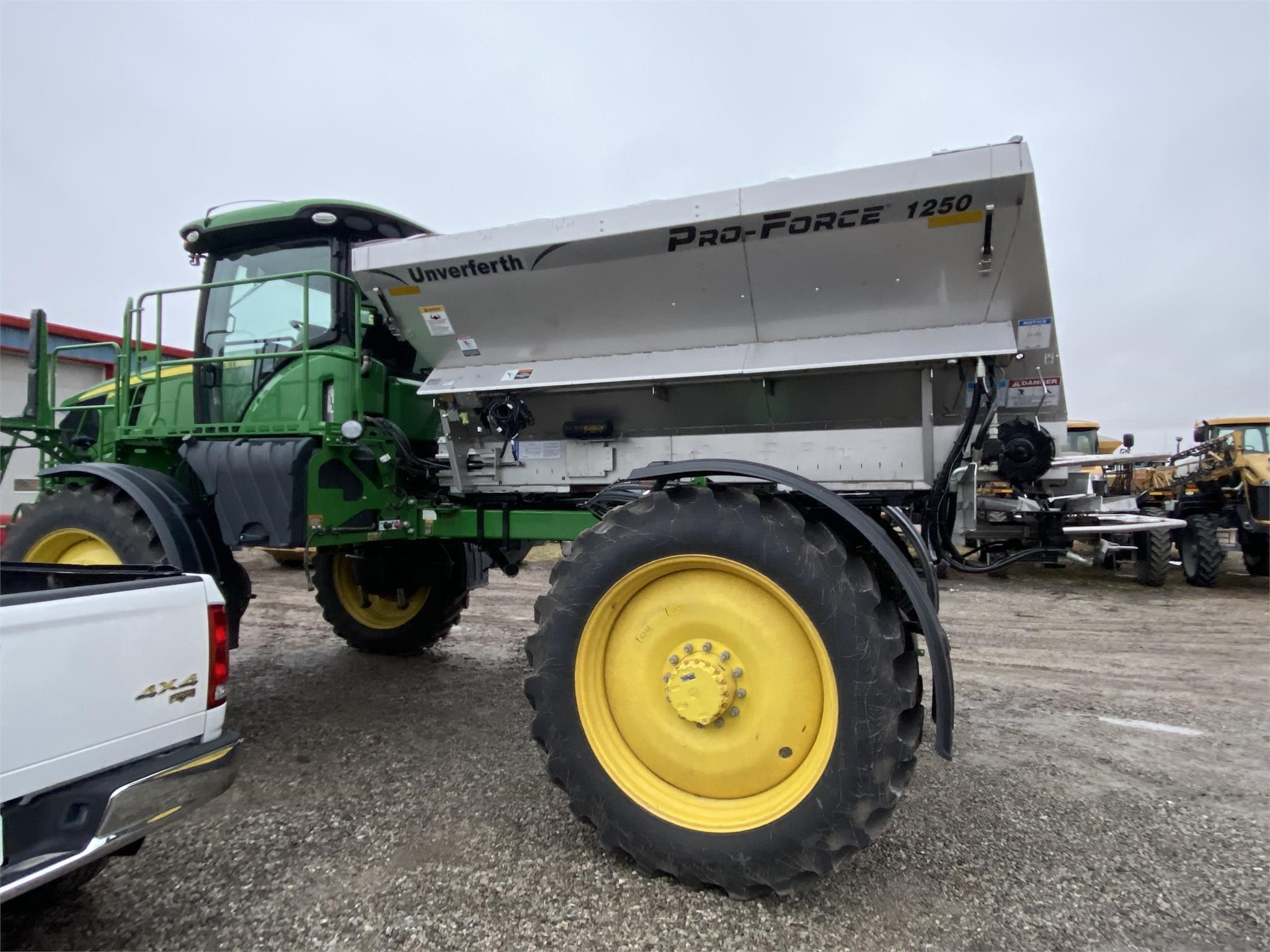 2022 Unverferth PROFORCE 1250 PullType Fertilizer Spreader Call