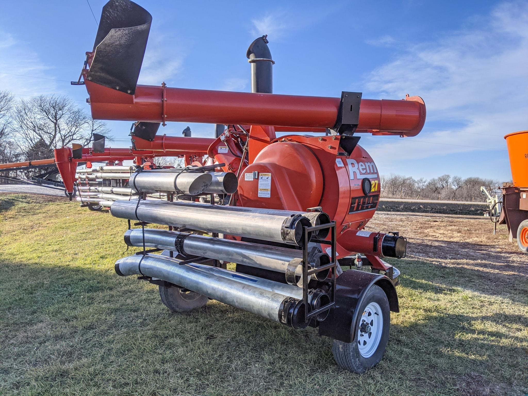2010 Rem 2700 Grain Vac