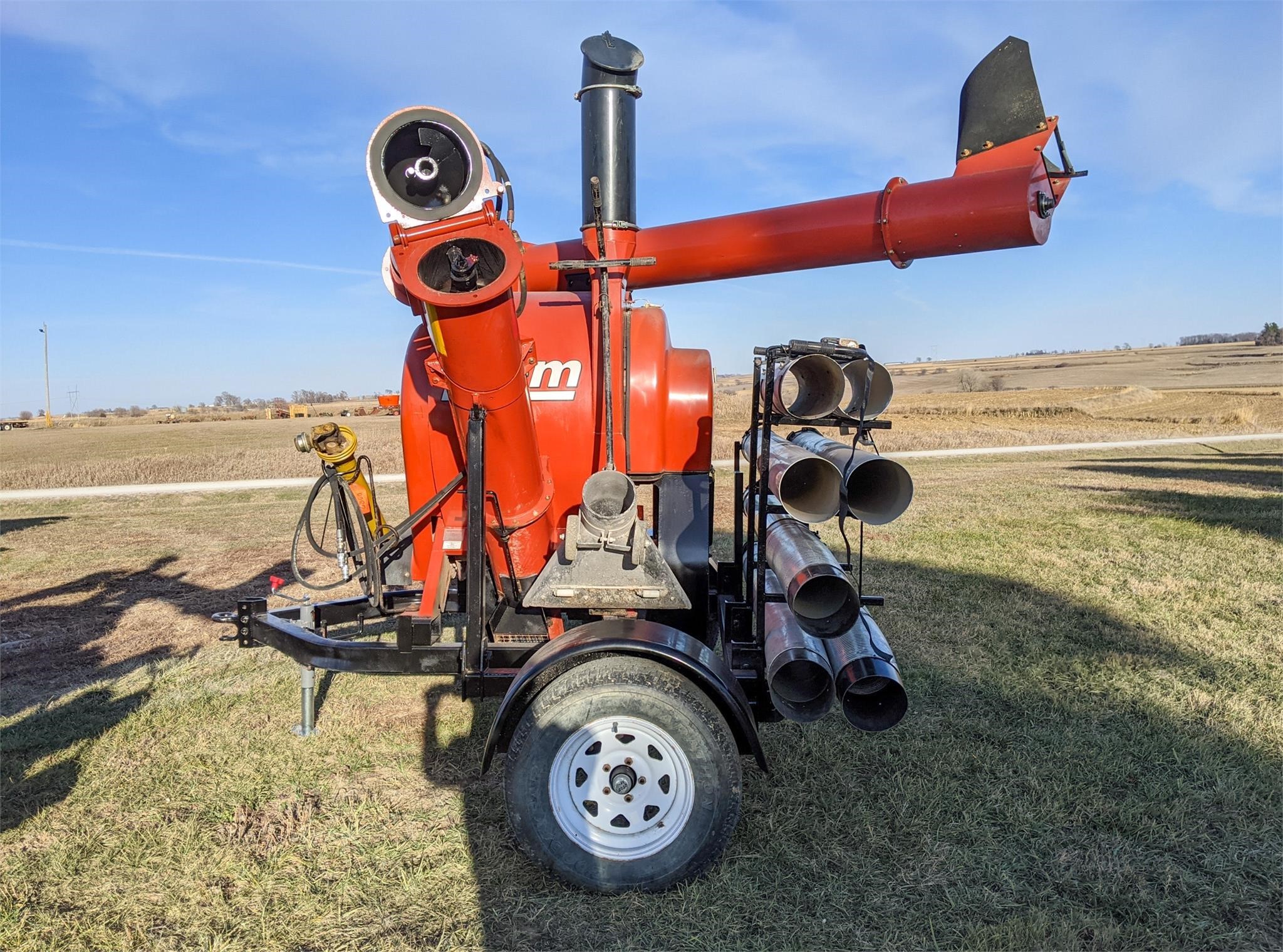 2010 Rem 2700 Grain Vac