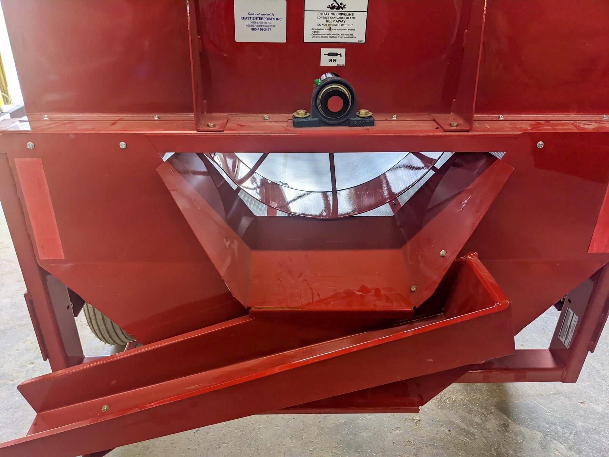 2026 Farm King Y482 Grain Cleaner