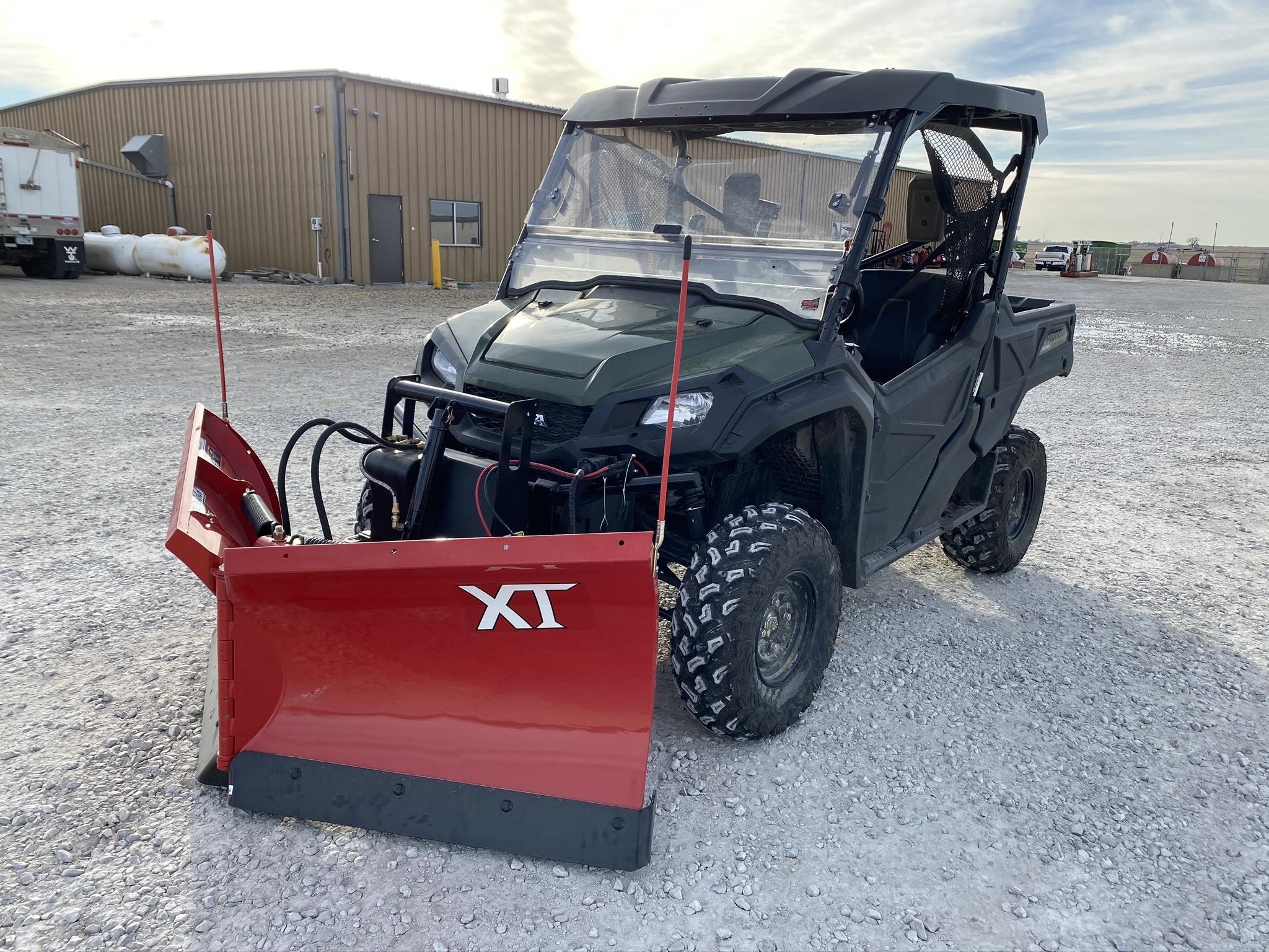 2025 Boss POWER-V XT Blade
