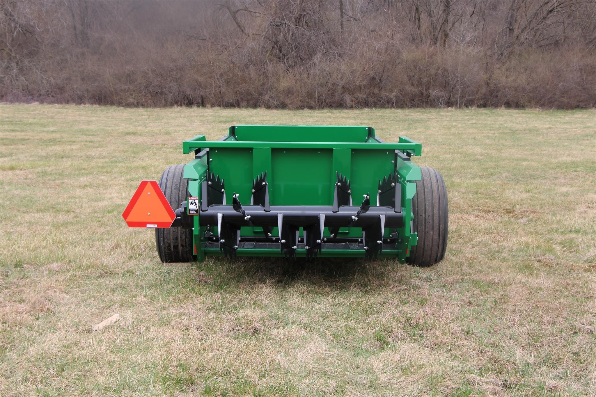 2024 Pik Rite HYDRARAM 490 Manure Spreader Call Machinery Pete