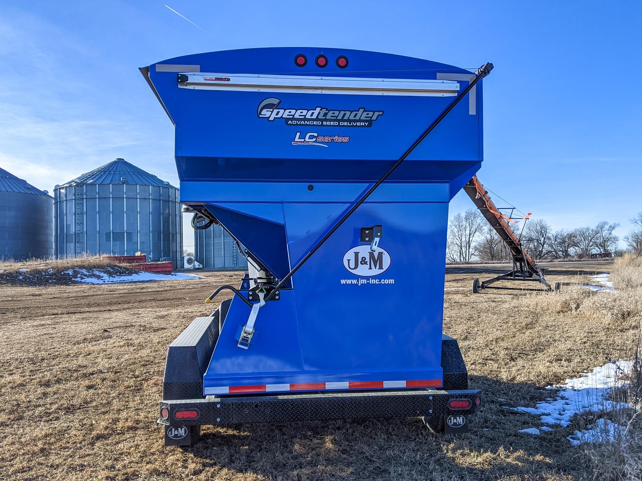 2026 J&M LC390 Seed Tender