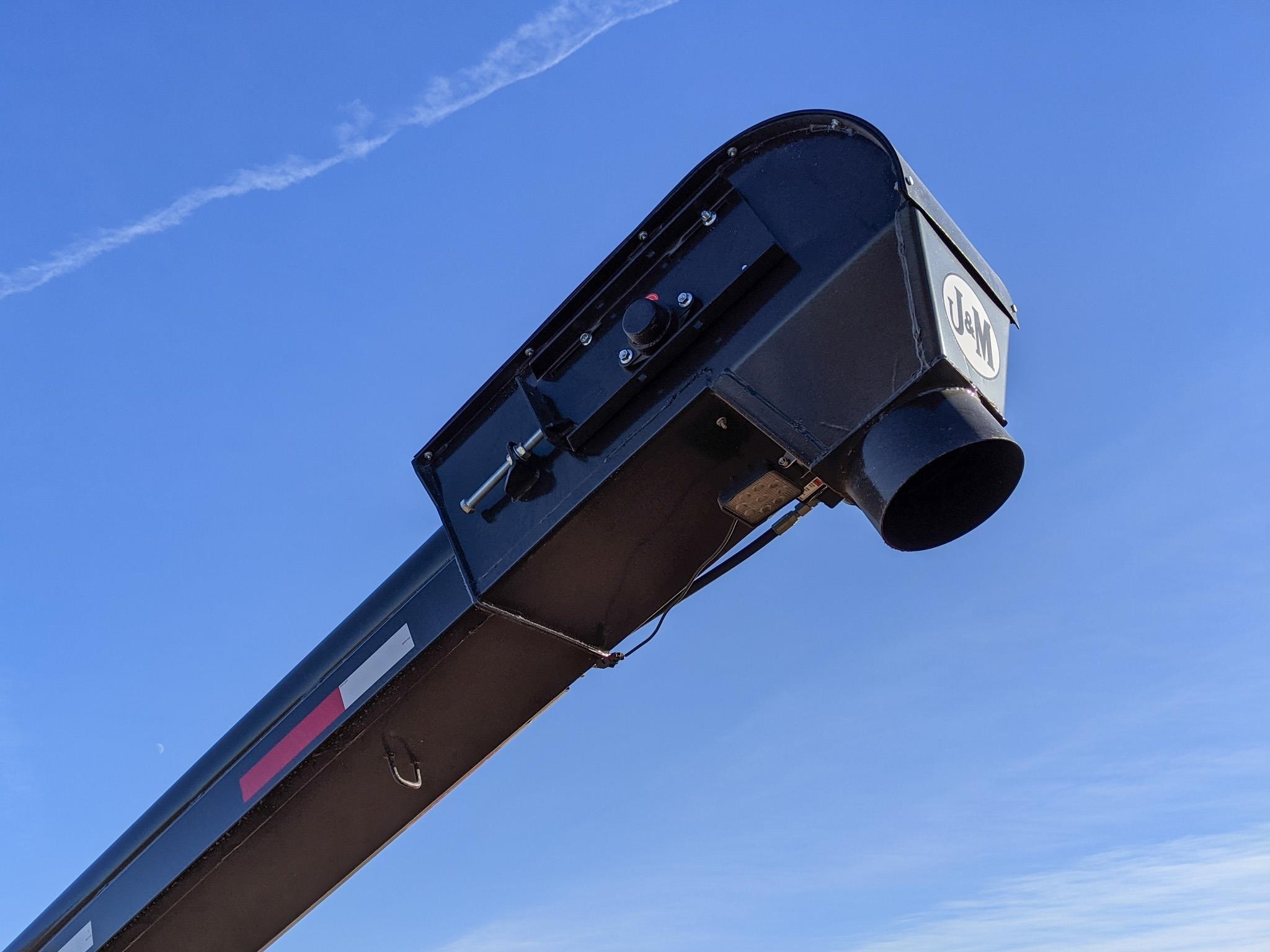 2026 J&M LC390 Seed Tender