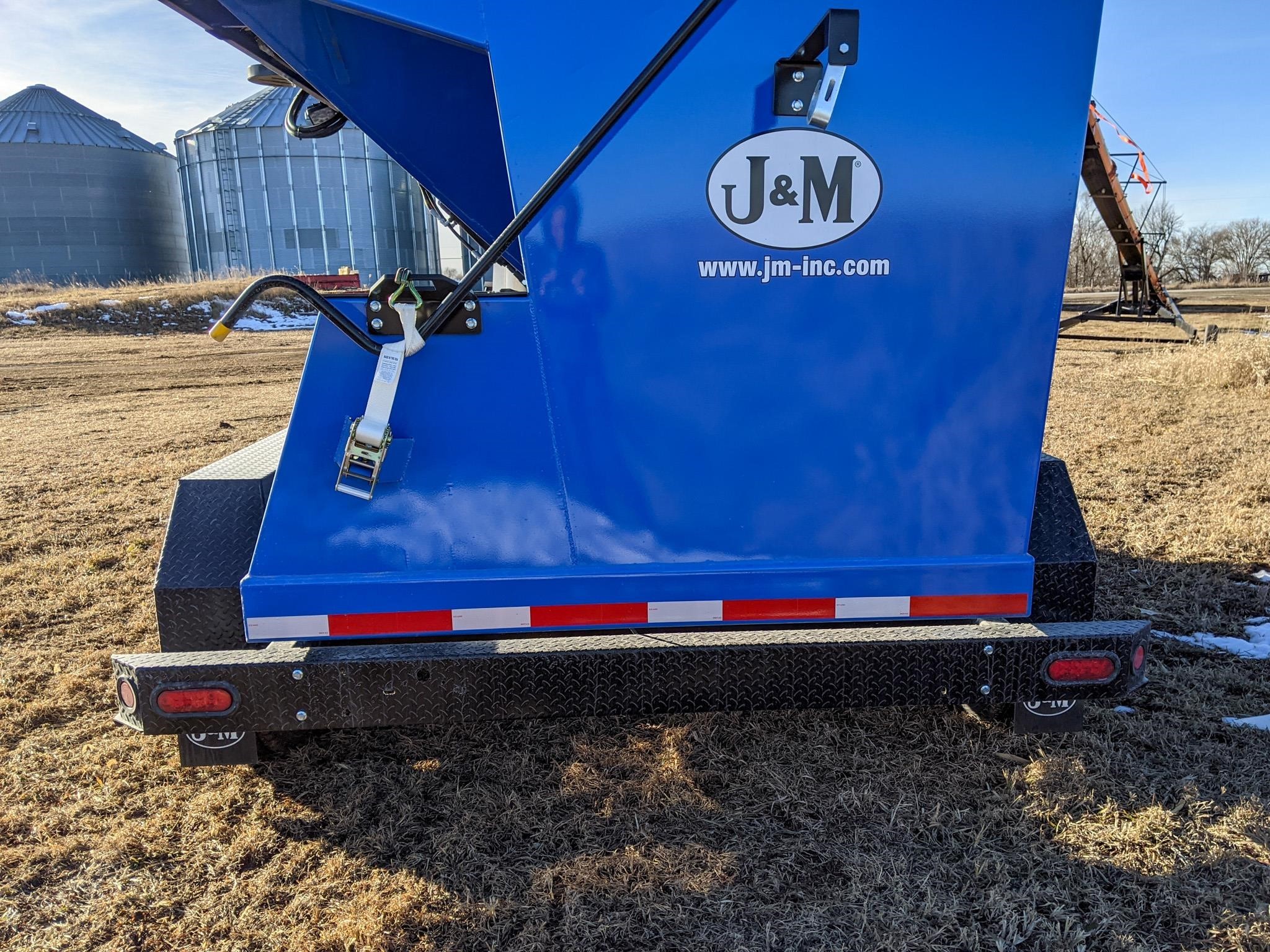 2026 J&M LC390 Seed Tender