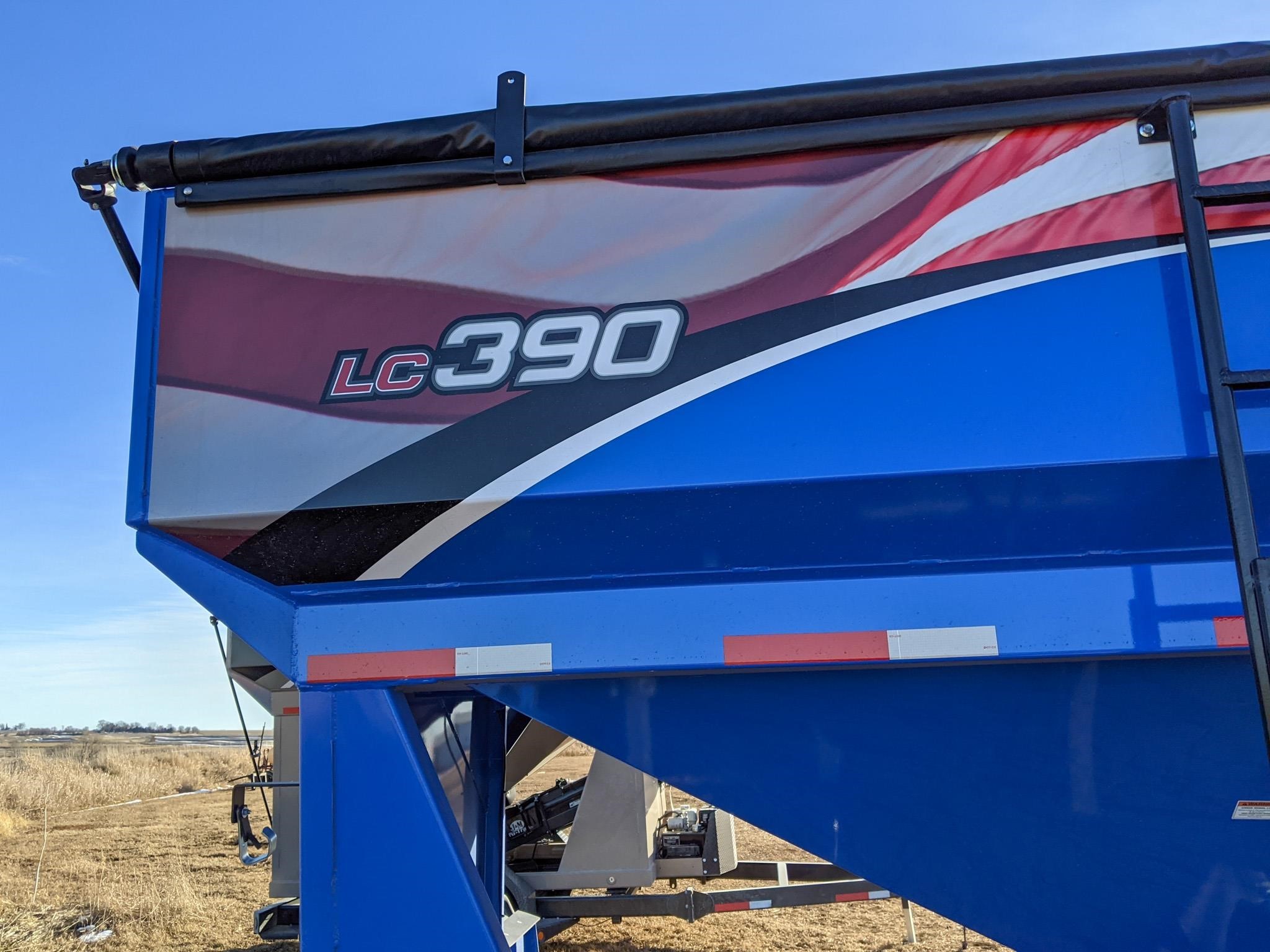 2026 J&M LC390 Seed Tender