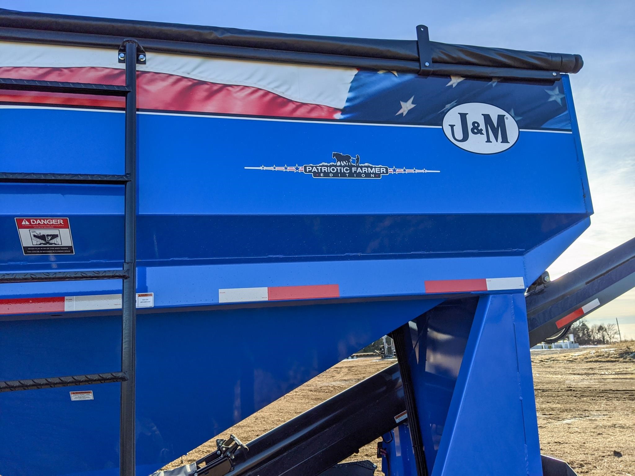 2026 J&M LC390 Seed Tender