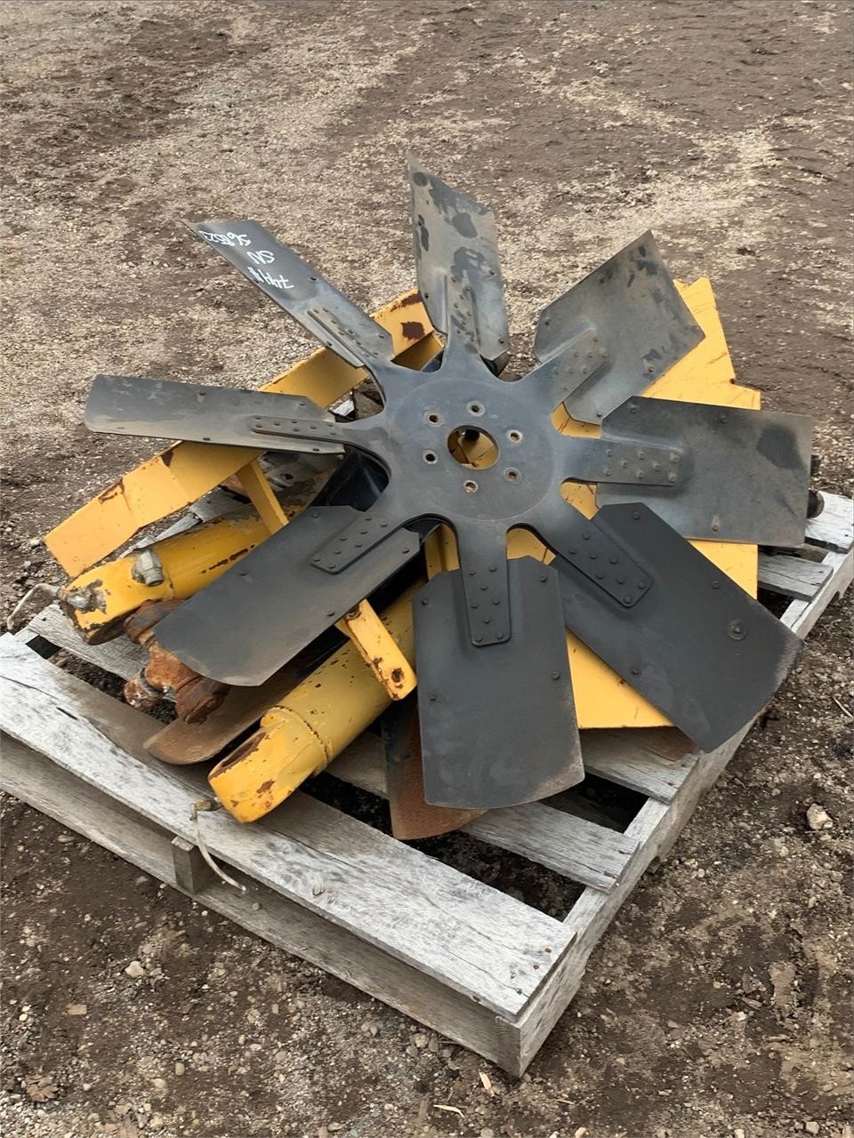 1998 Deere 744H Wheel Loader