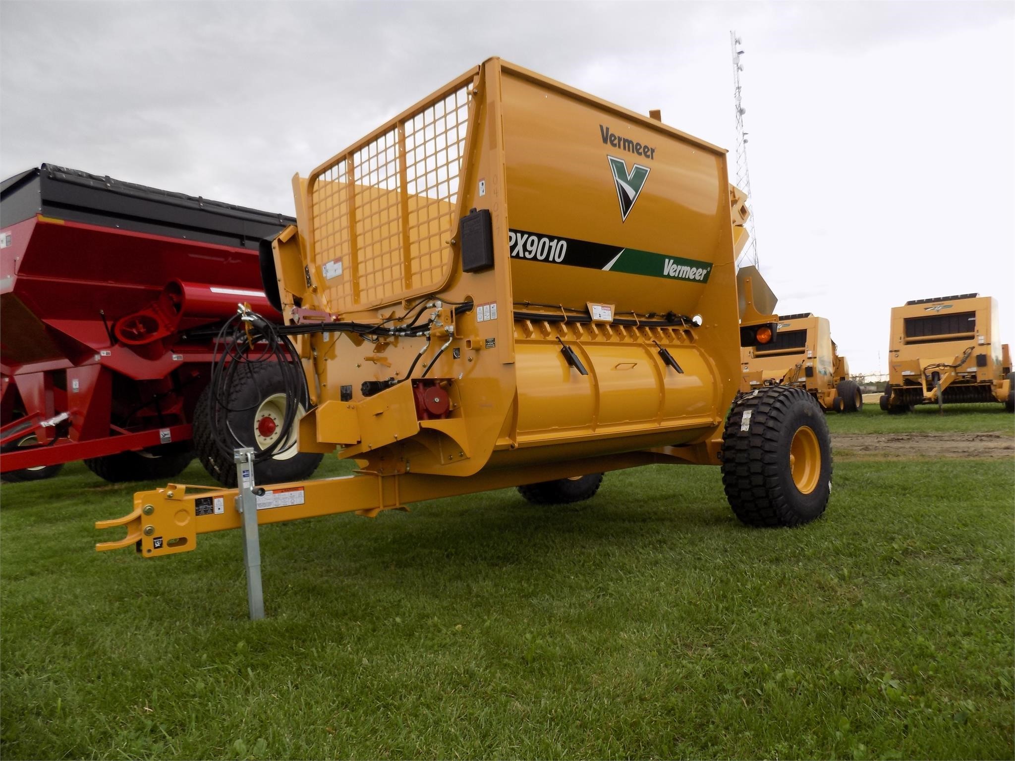 2022 Vermeer BPX9010 Bale Processor Call Machinery Pete