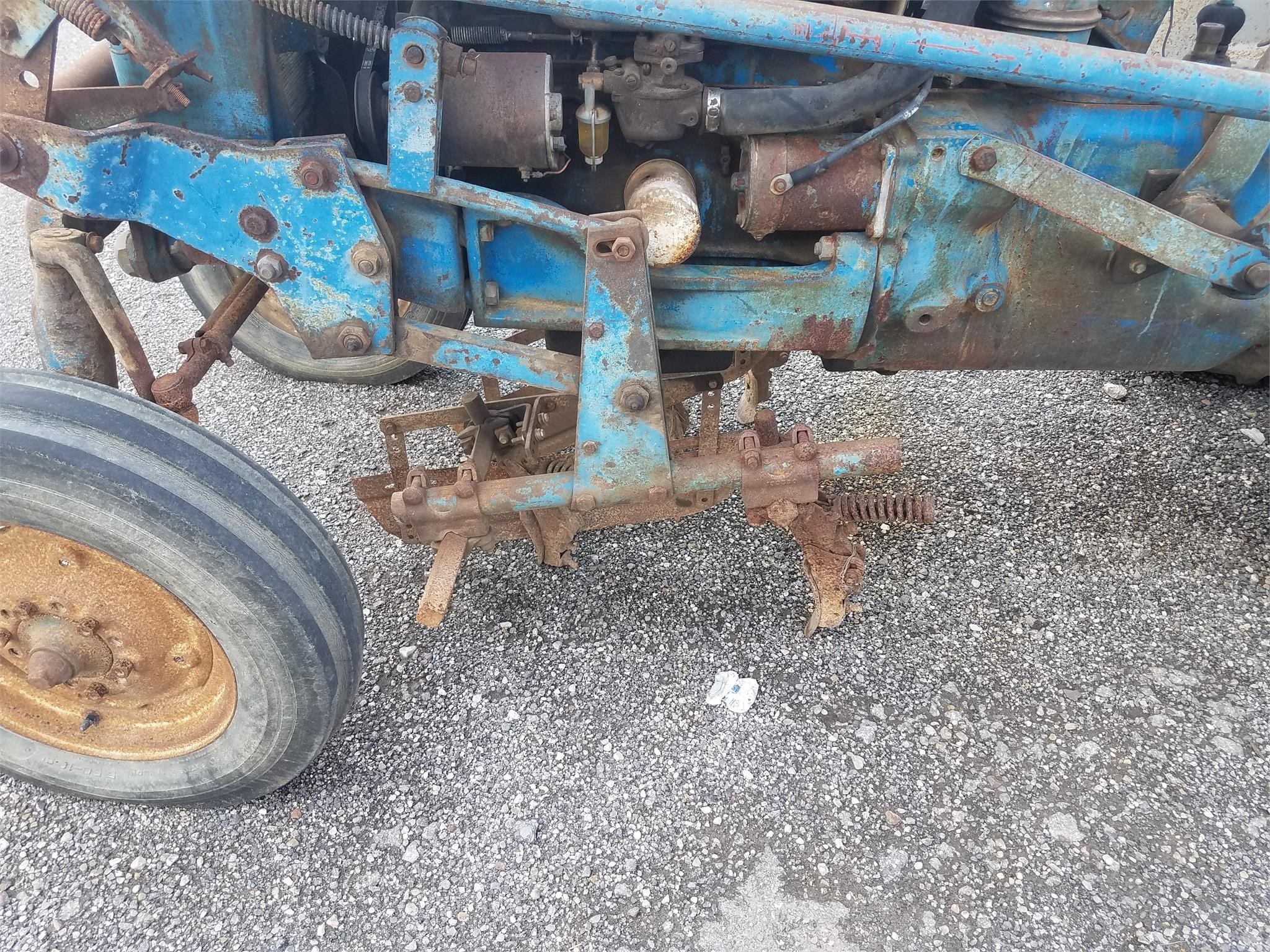 1962 Ford 2000 Tractor