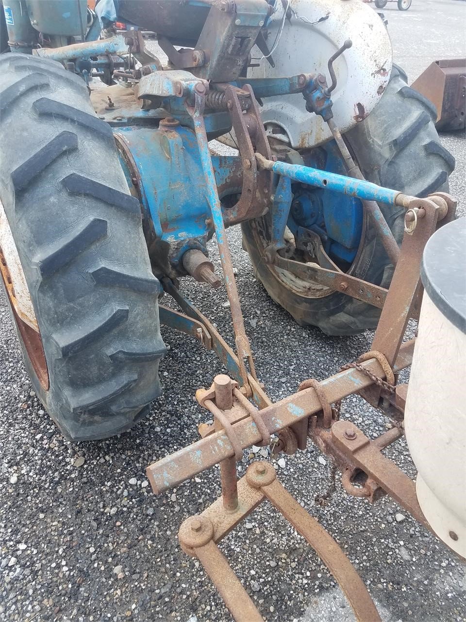 1962 Ford 2000 Tractor