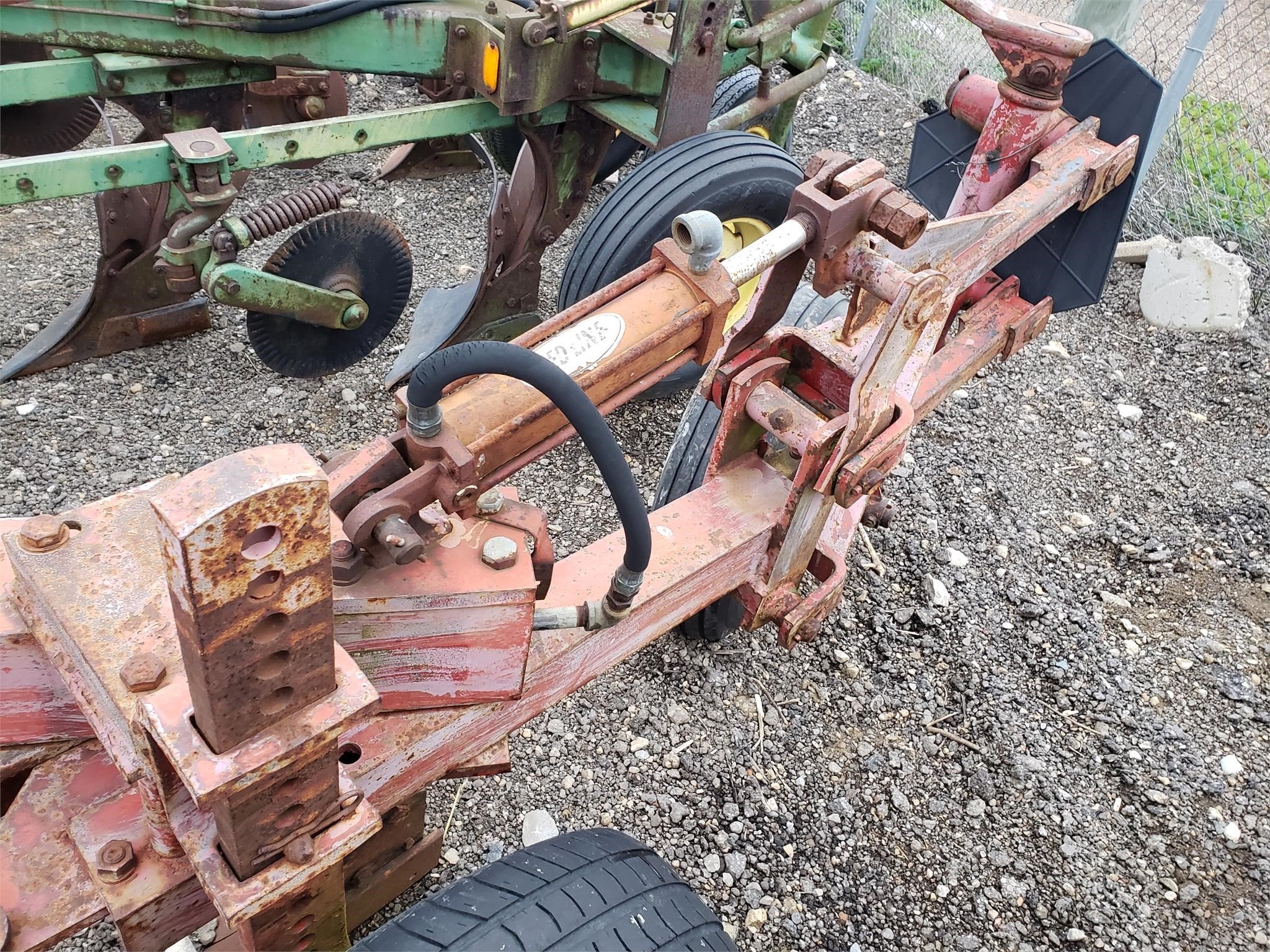  International Harvester 710 Plow