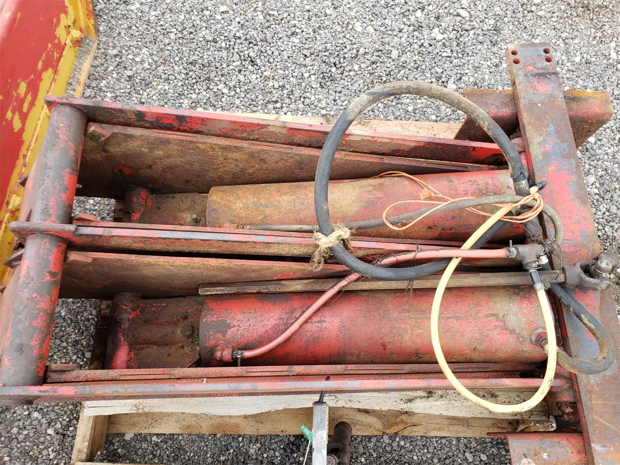  CARROL MFG Scissor Lift Scissor/Boom Lift