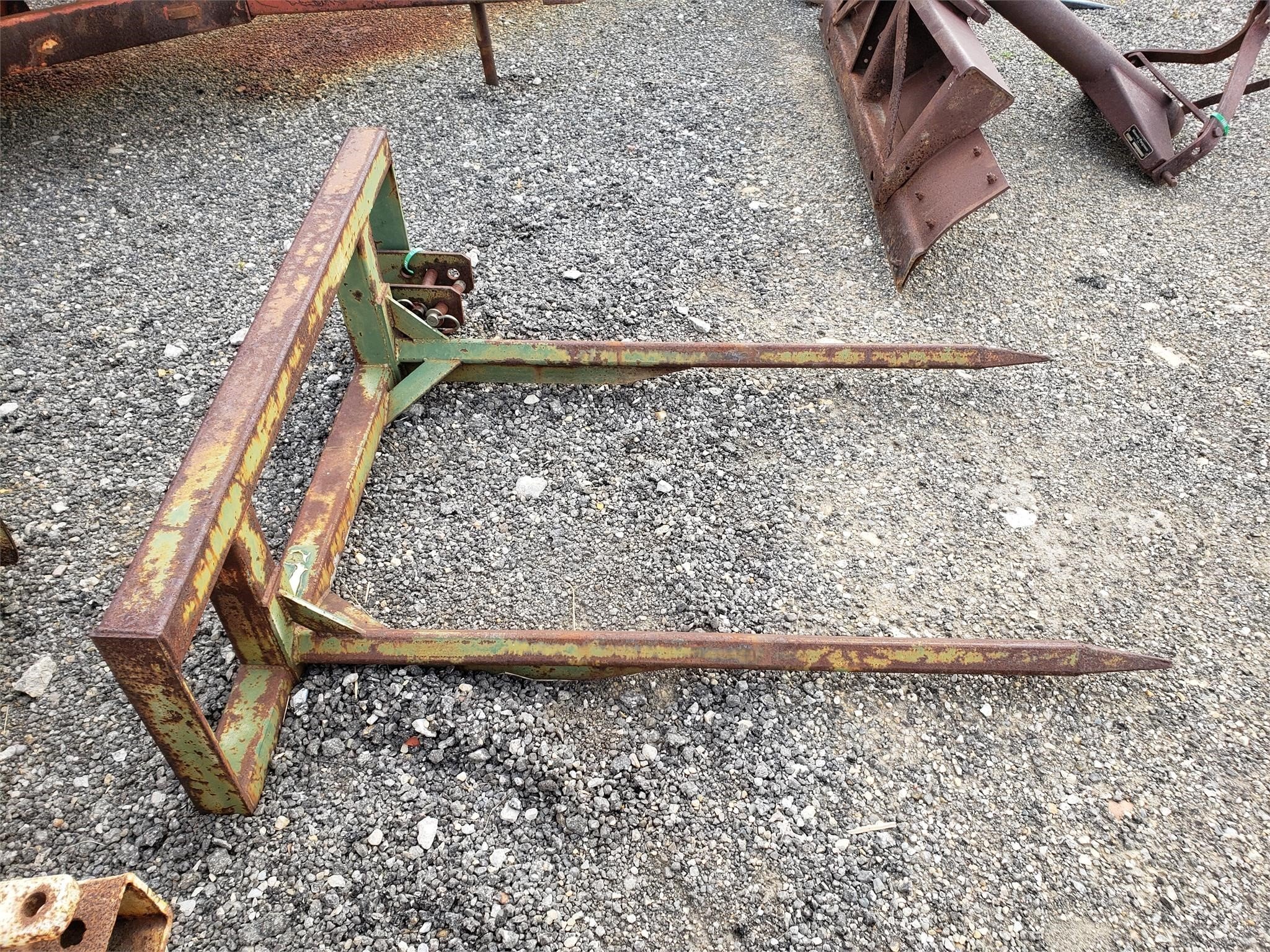  King Kutter Double Spear Hay Stacking Equipment