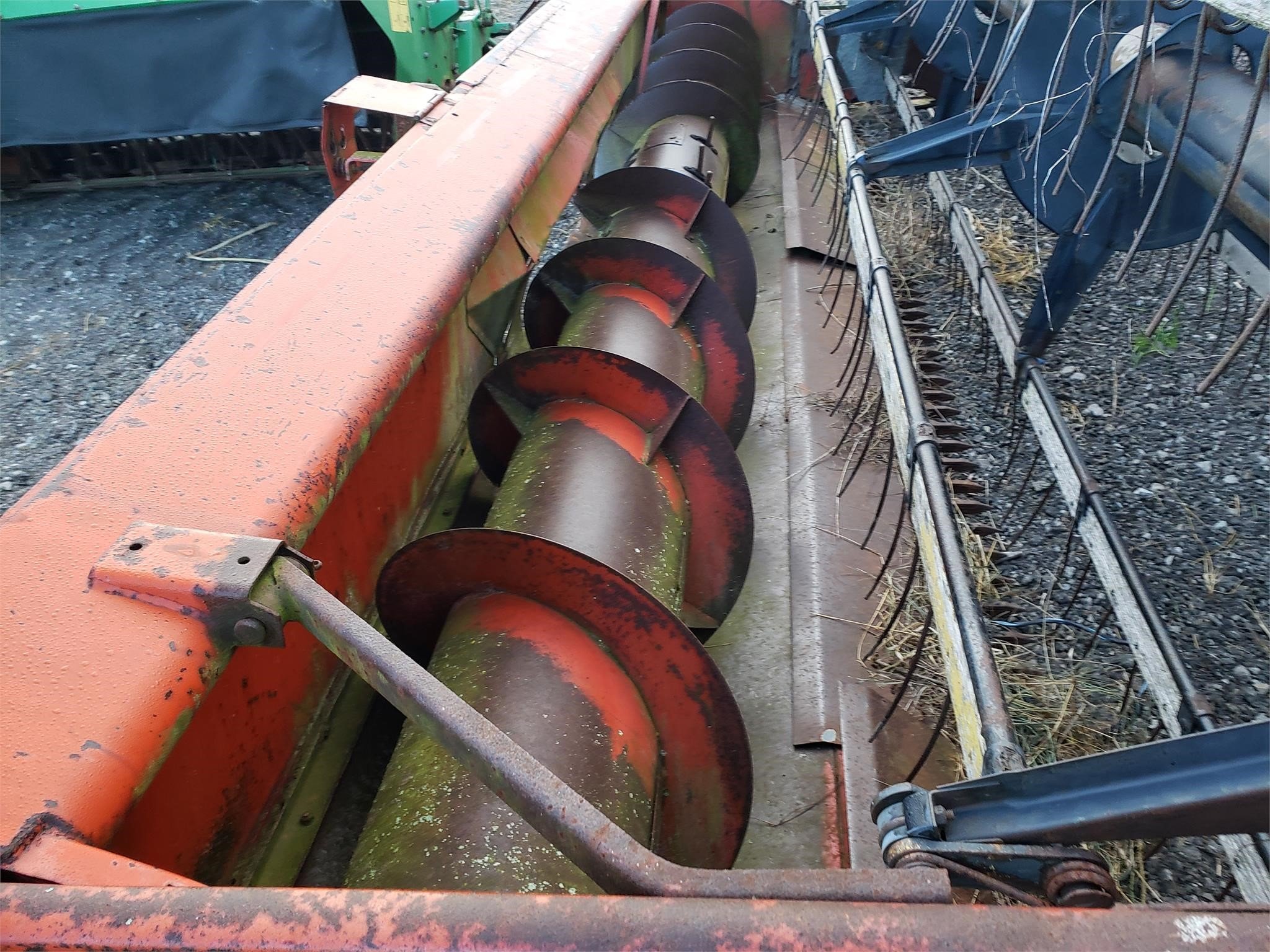  Massey Ferguson 1859 Platform