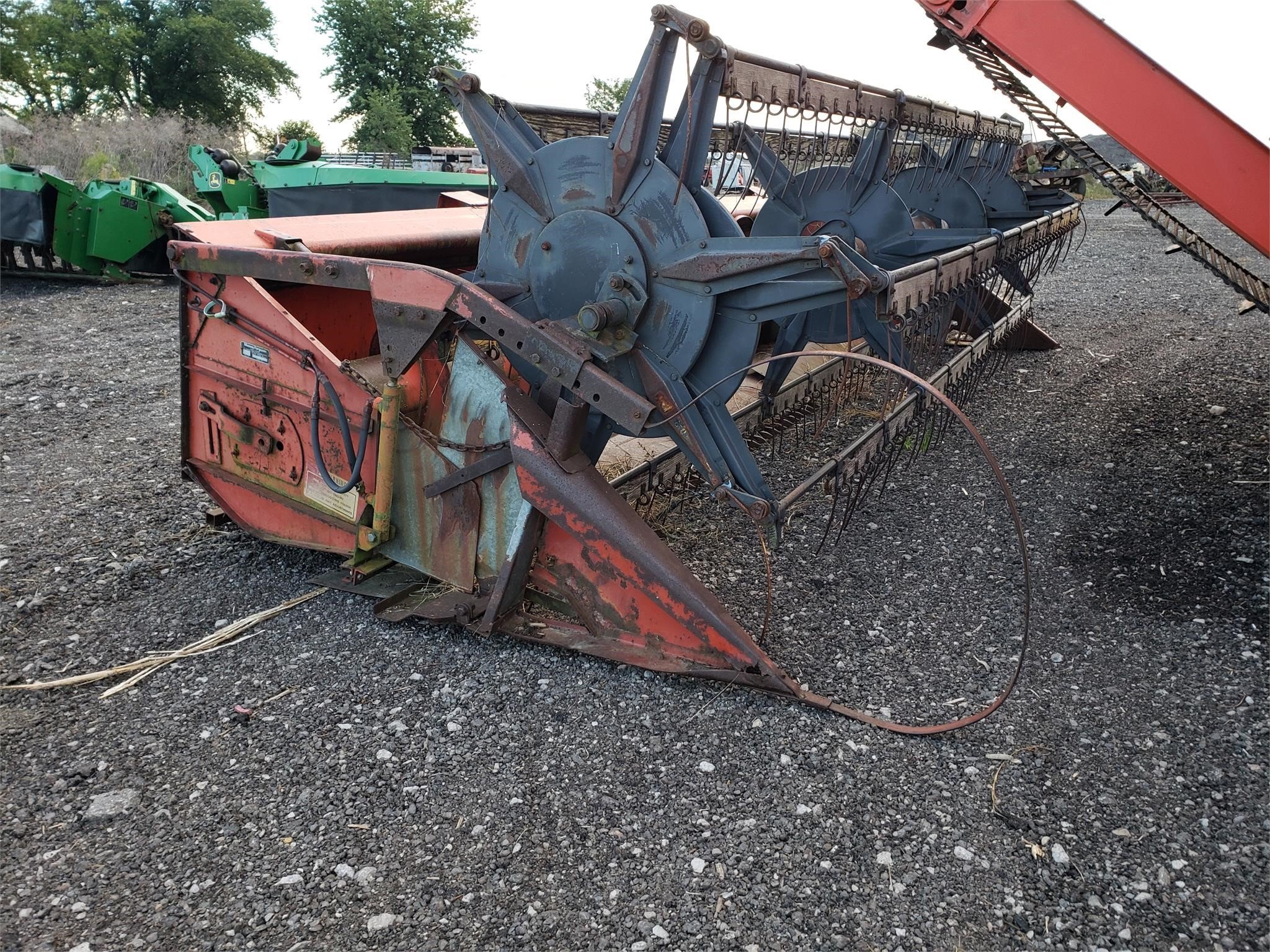  Massey Ferguson 1859 Platform