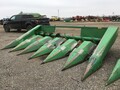 John Deere 643 Corn Head