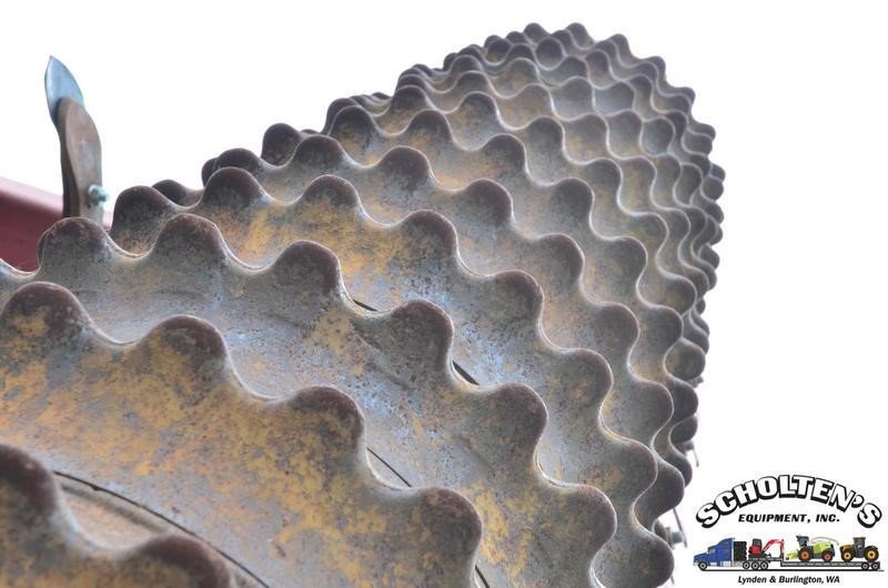  International 315 Mulchers / Cultipacker