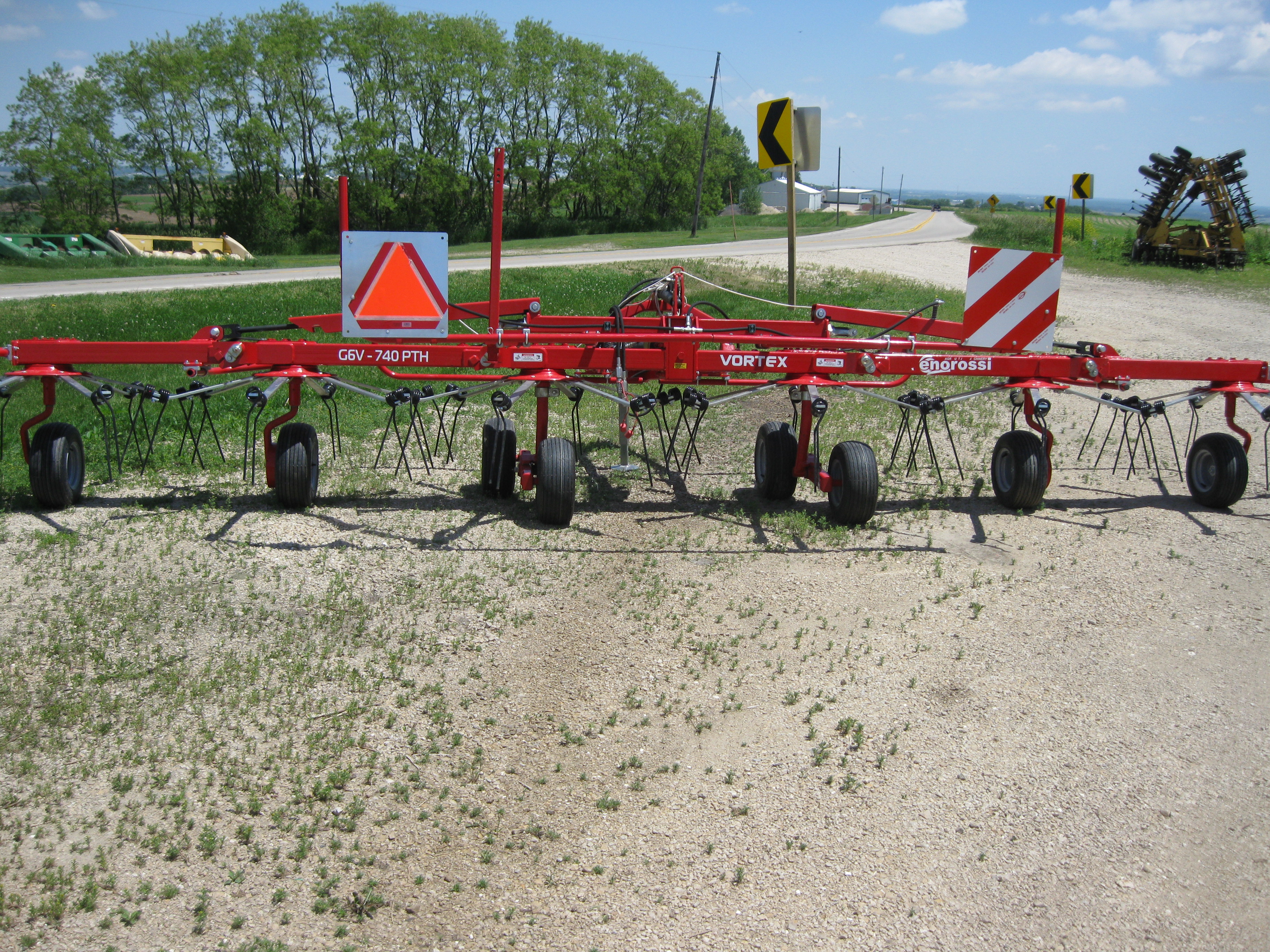 2025 Enorossi G6V 740PTH Tedder