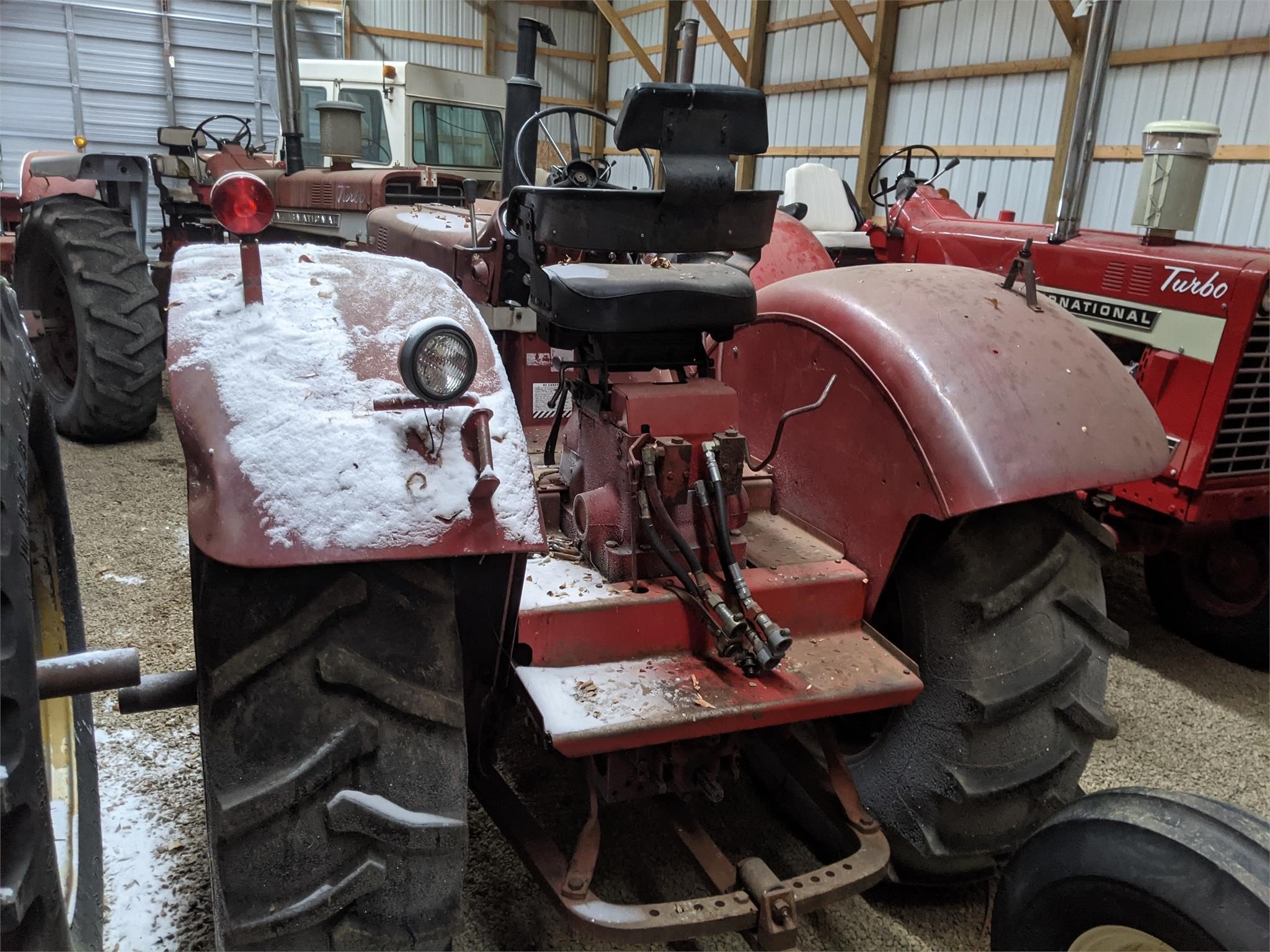 1970 International Harvester 826 Tractor