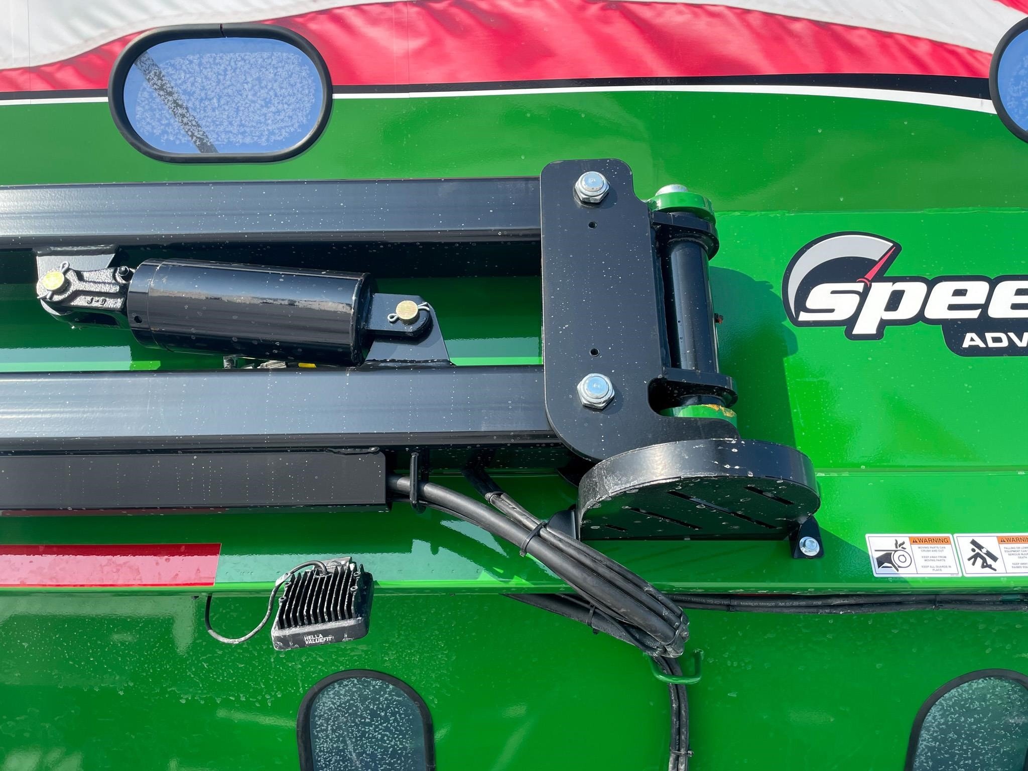 2025 J&M LC390 Seed Tender