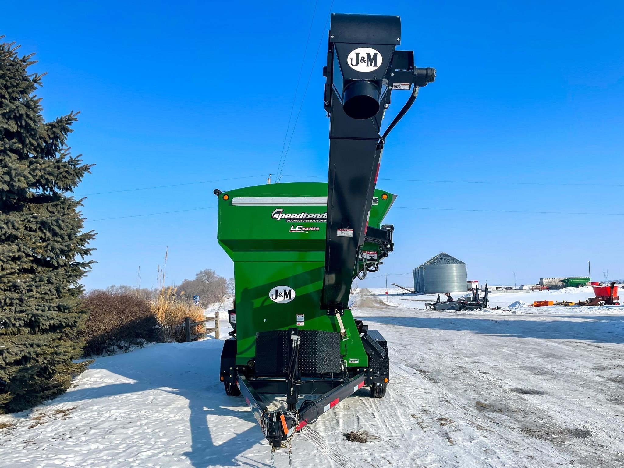2025 J&M LC390 Seed Tender