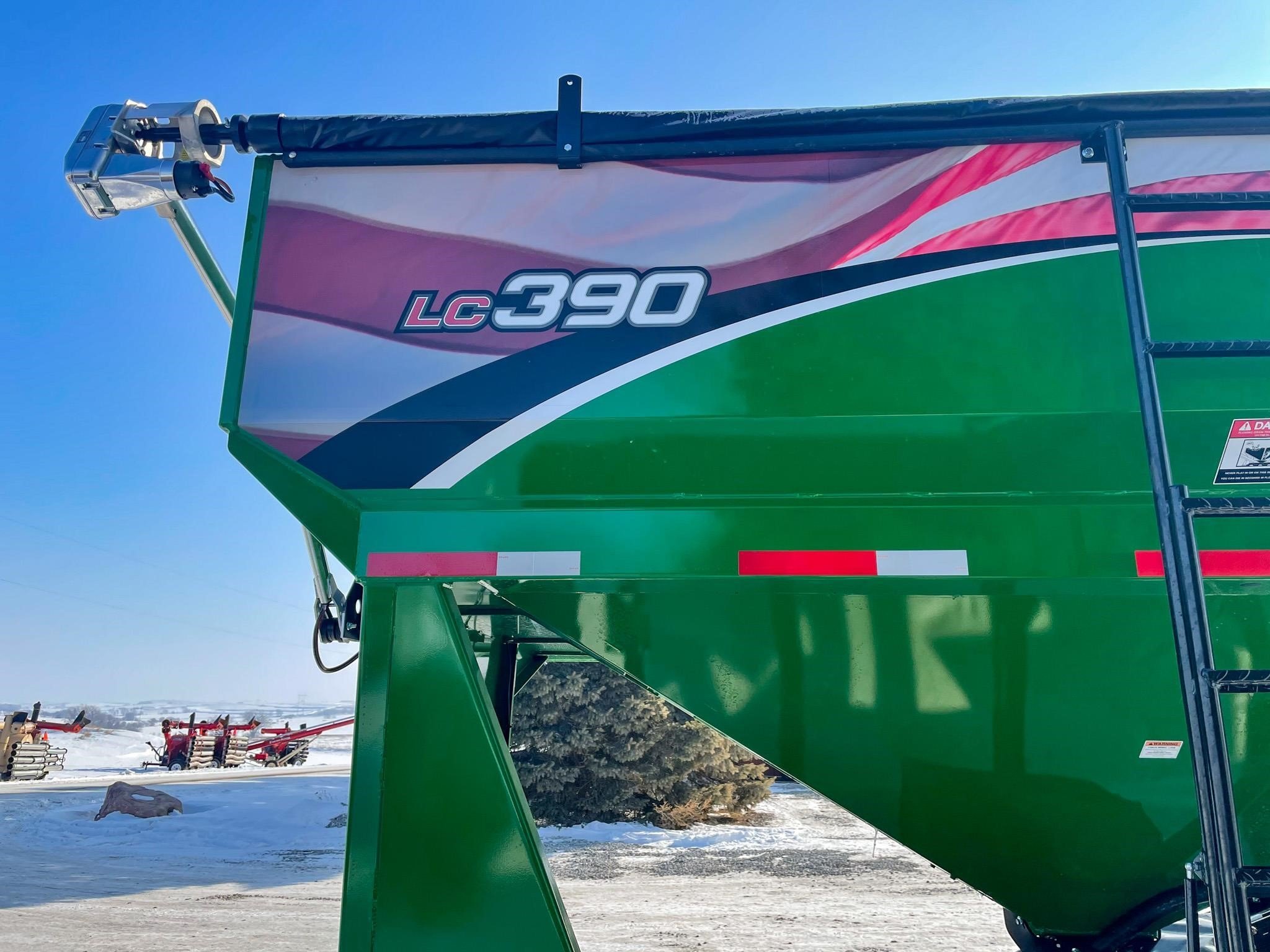 2025 J&M LC390 Seed Tender