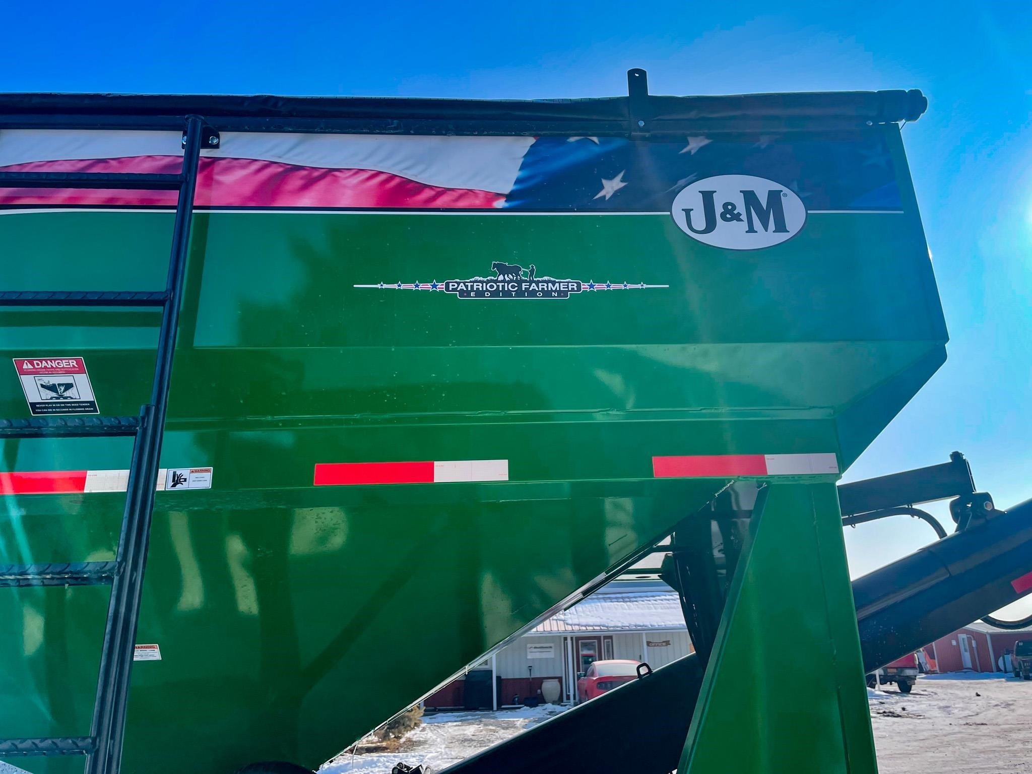 2025 J&M LC390 Seed Tender