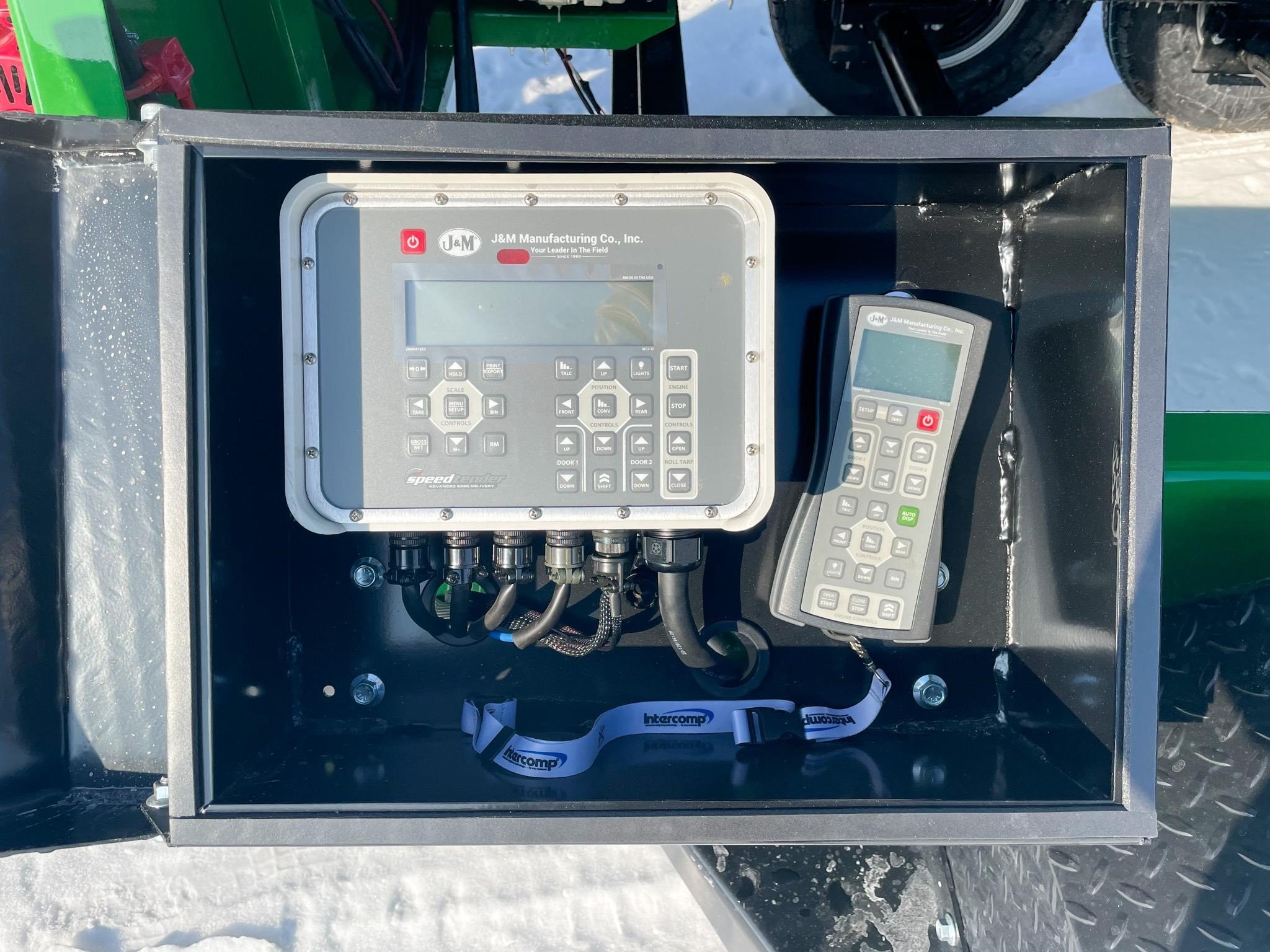 2025 J&M LC390 Seed Tender