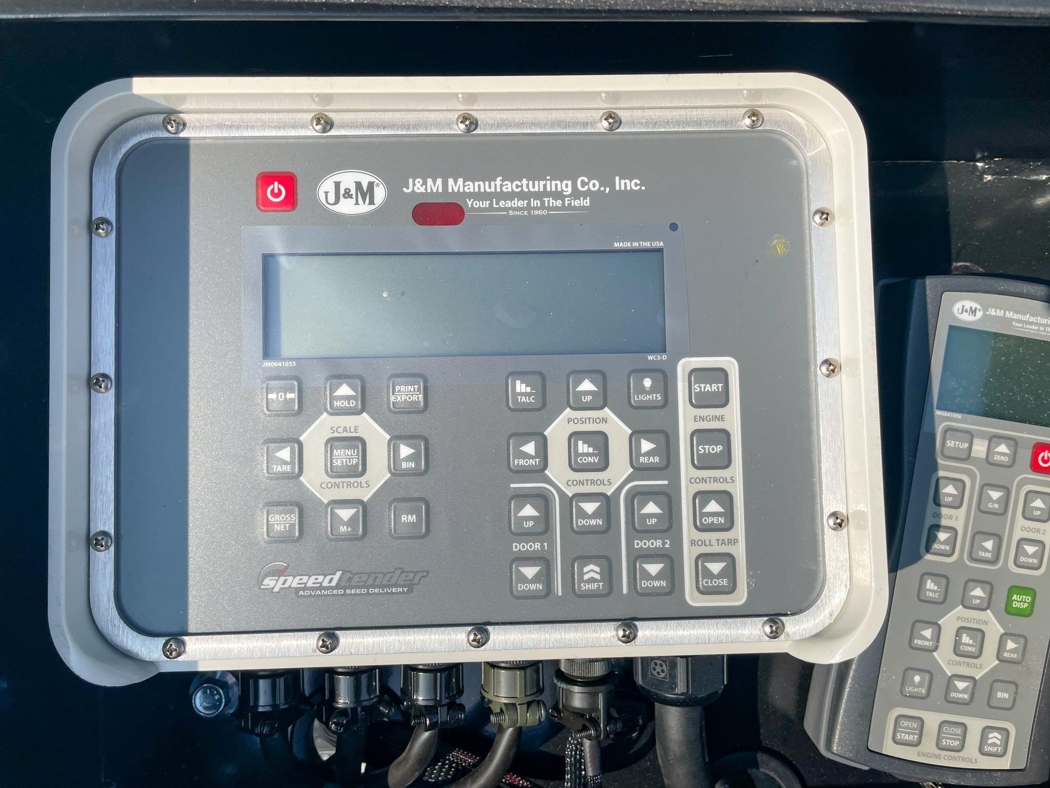 2025 J&M LC390 Seed Tender