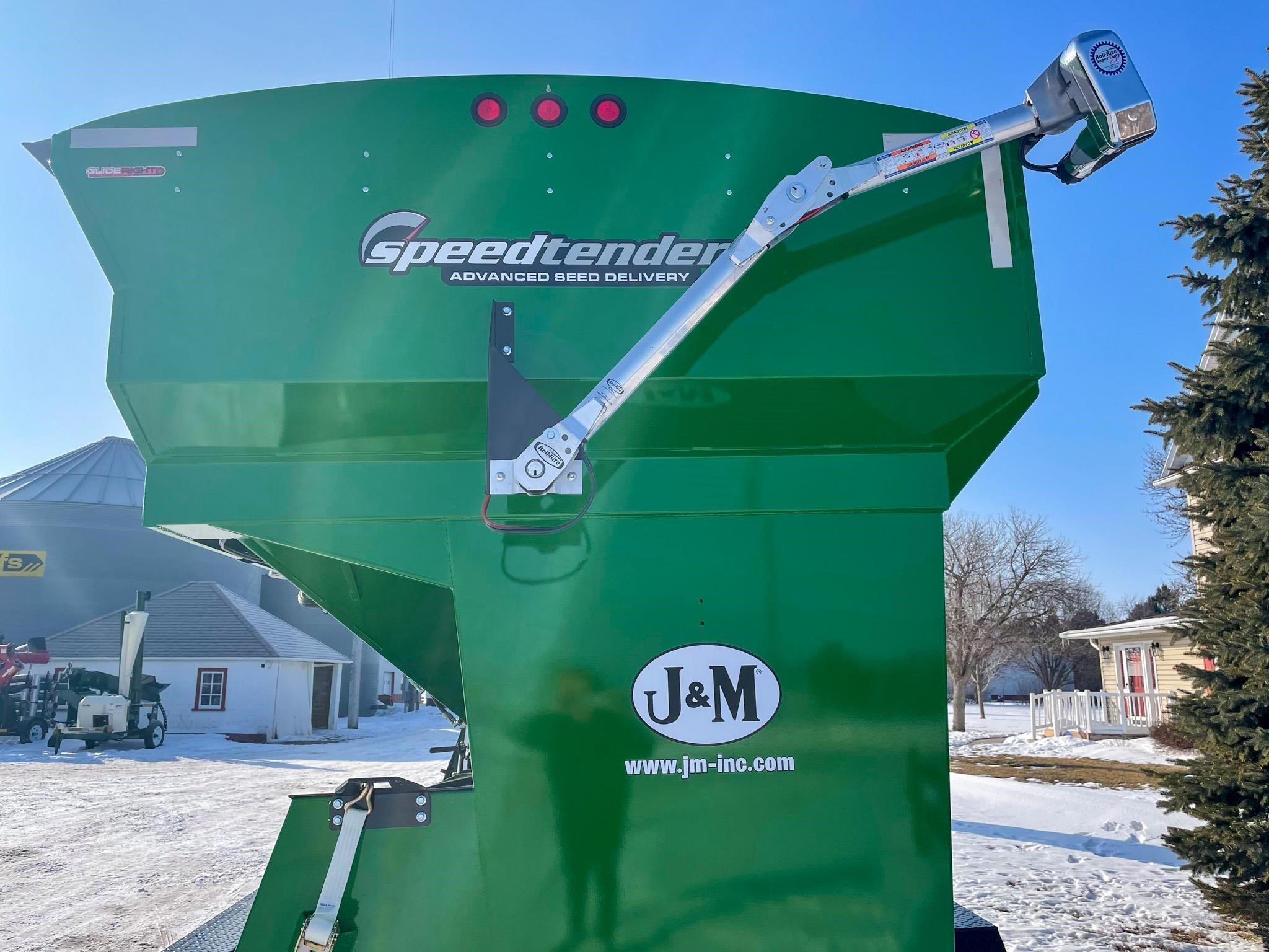 2025 J&M LC390 Seed Tender