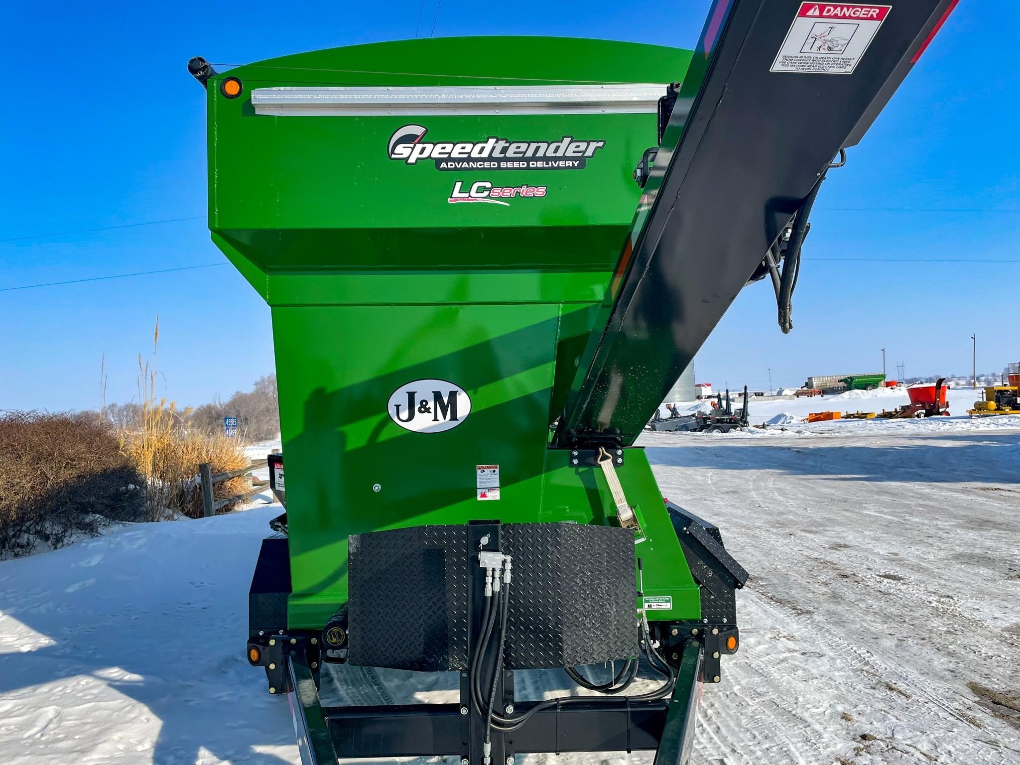 2025 J&M LC390 Seed Tender