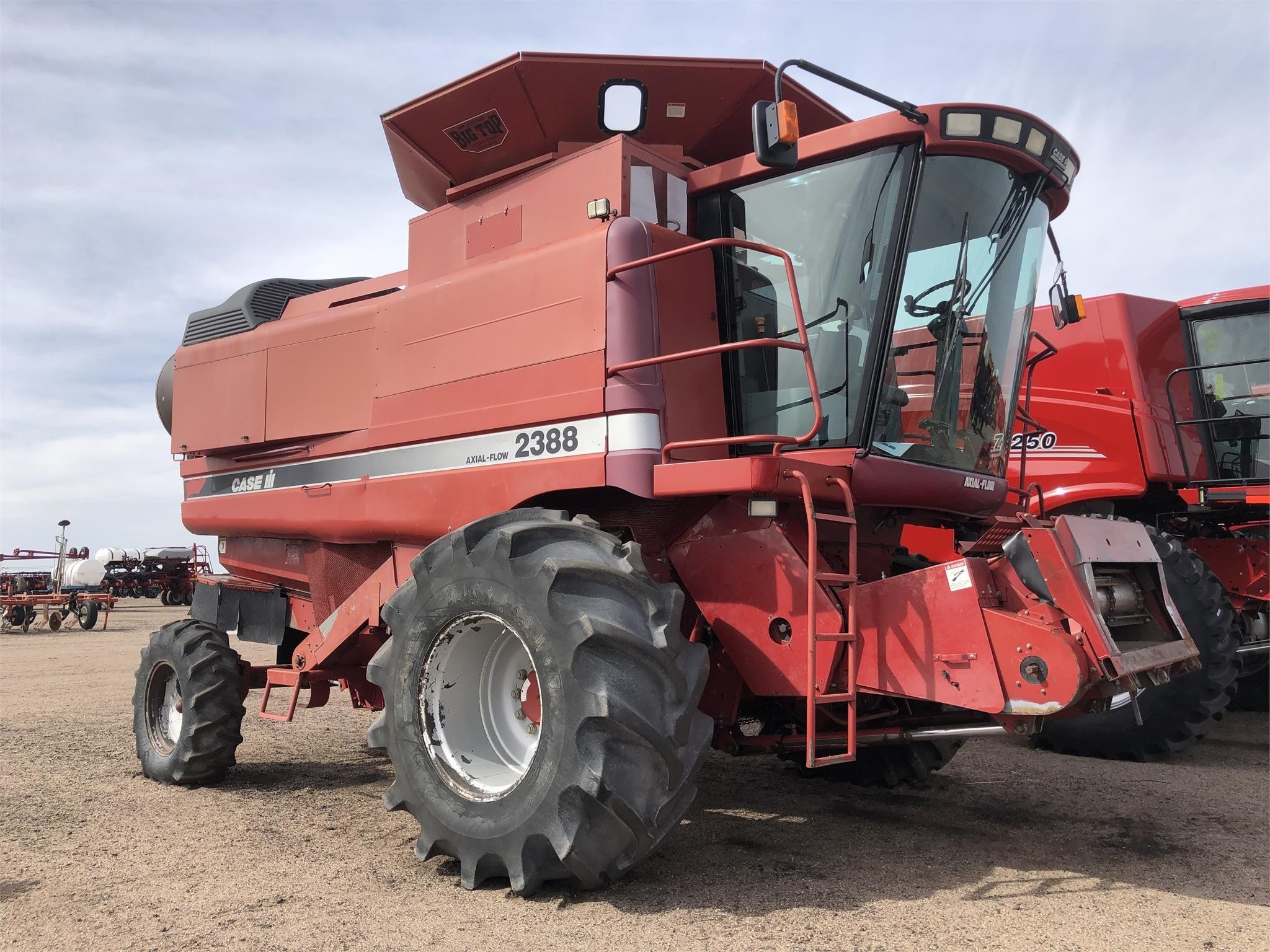 2000 Case IH 2388 Combine