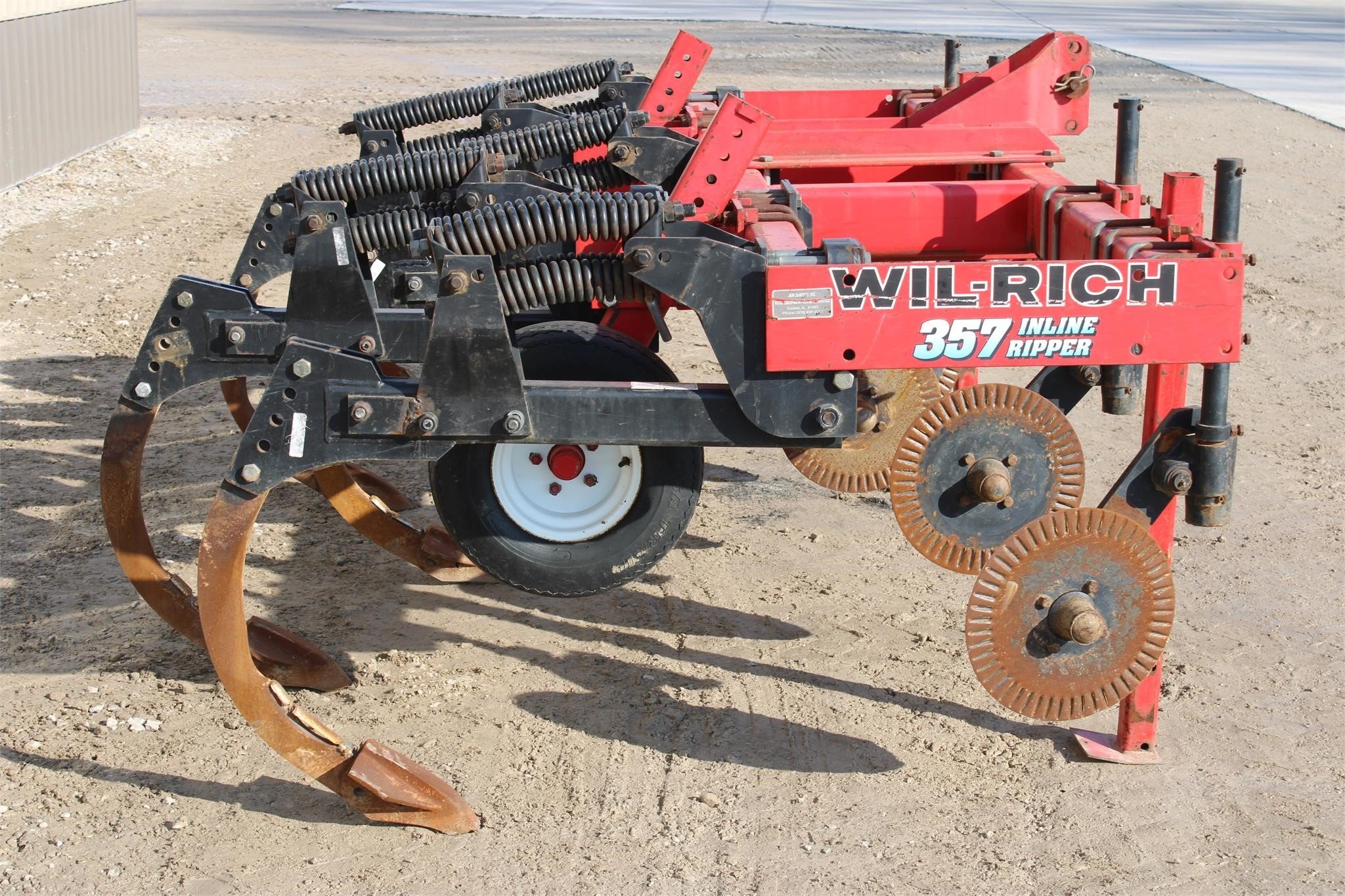 WilRich 357 InLine Ripper 5,950 Machinery Pete