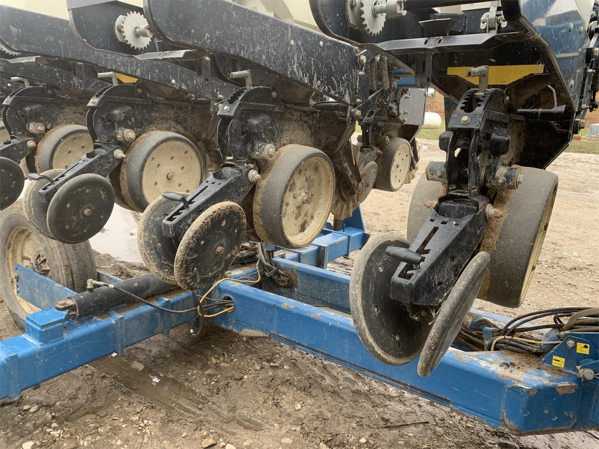 2004 Kinze 3600 Planter