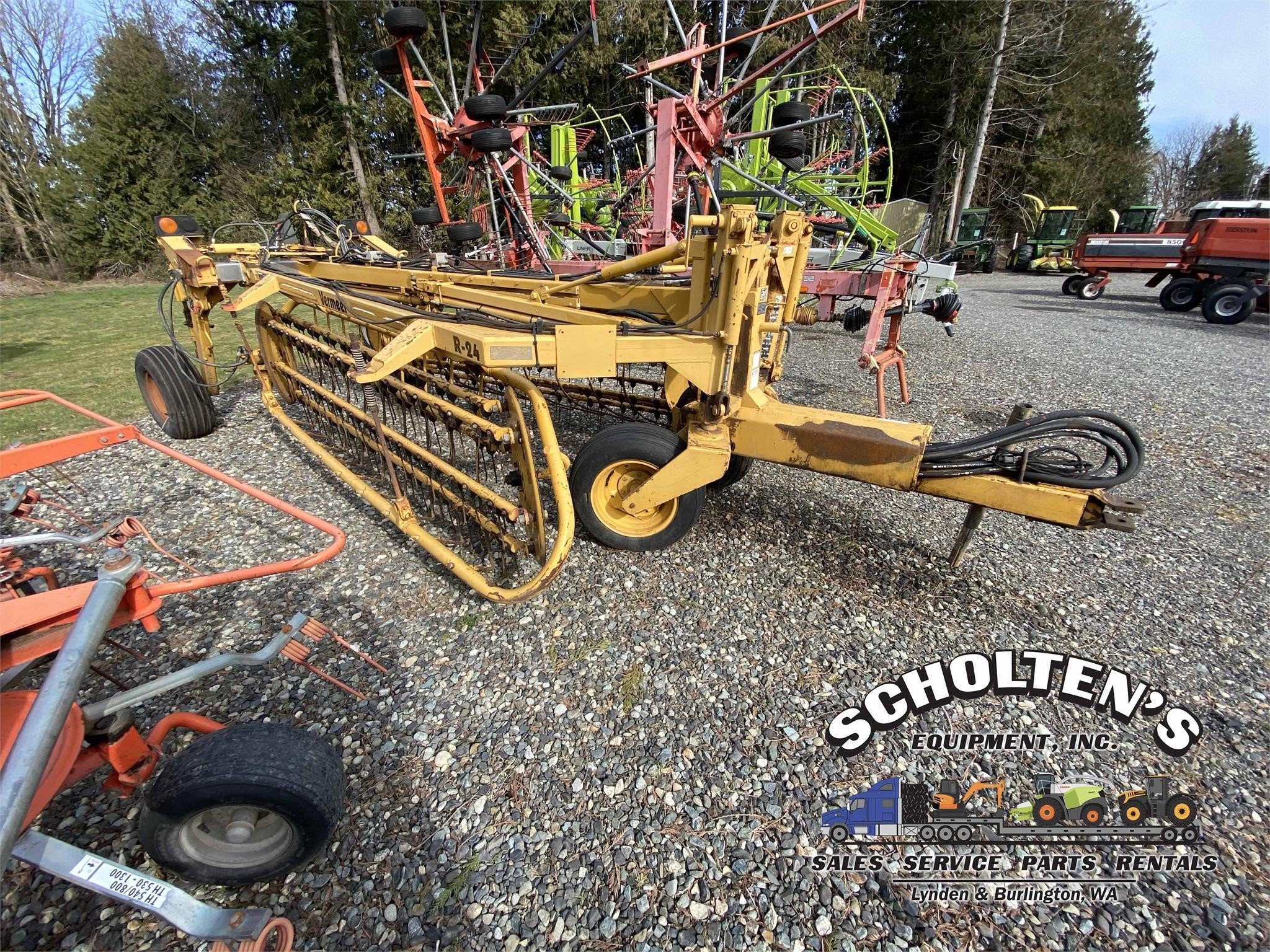 2003 Vermeer R24 Rake