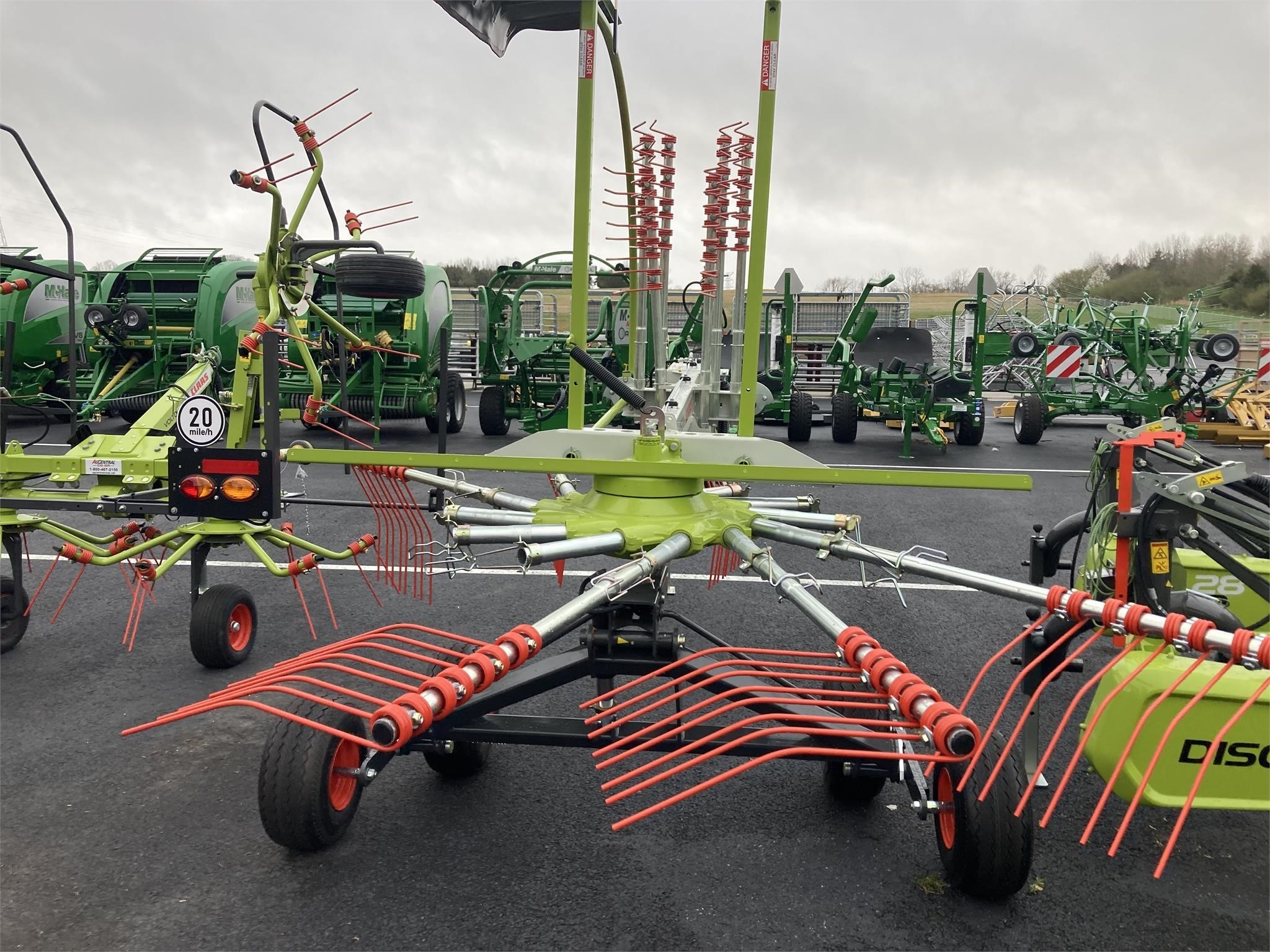 2026 Claas LINER 450 Rake - $Call | Machinery Pete