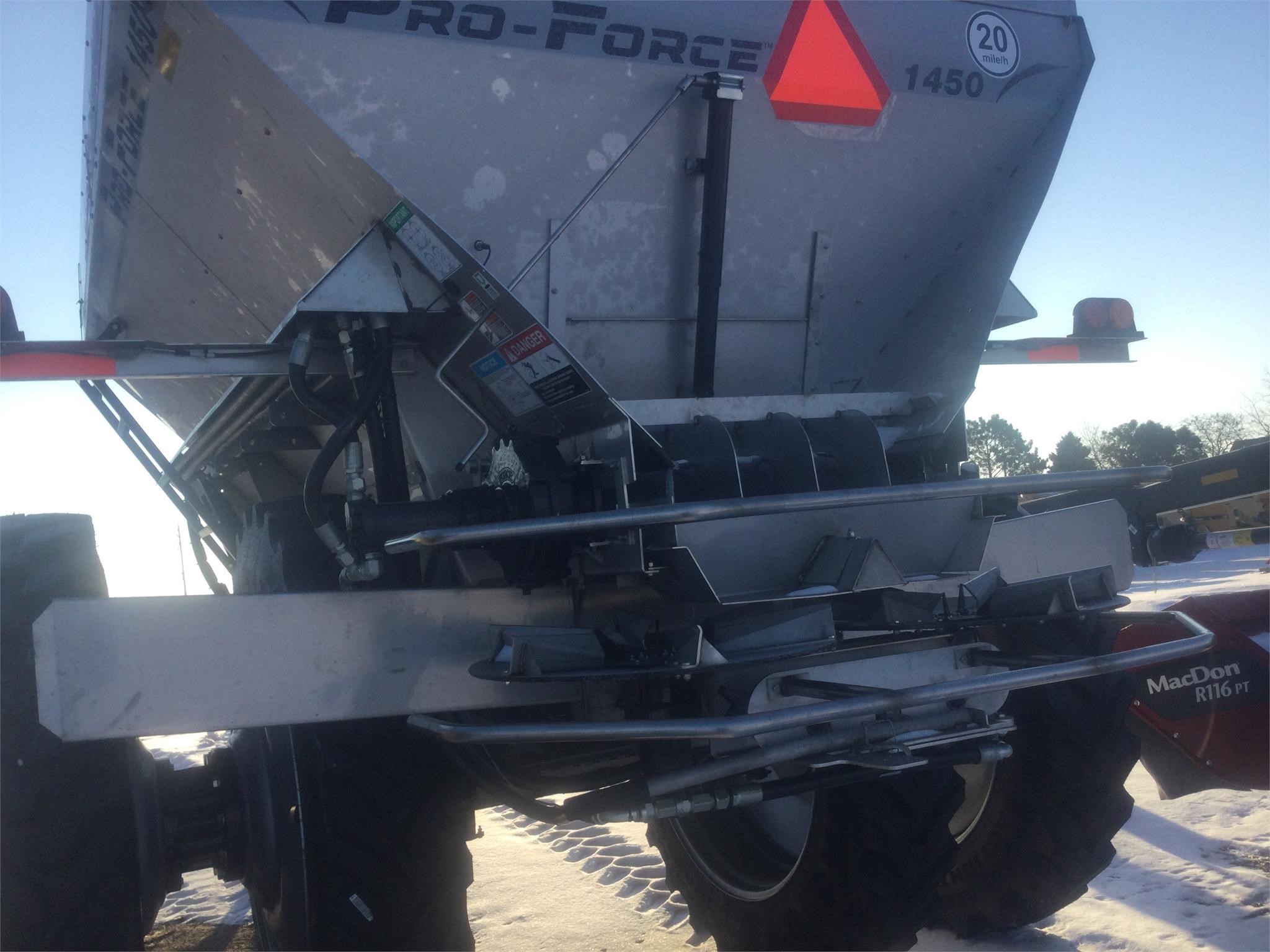 2025 Unverferth PRO-FORCE 1850 Pull-Type Fertilizer Spreader
