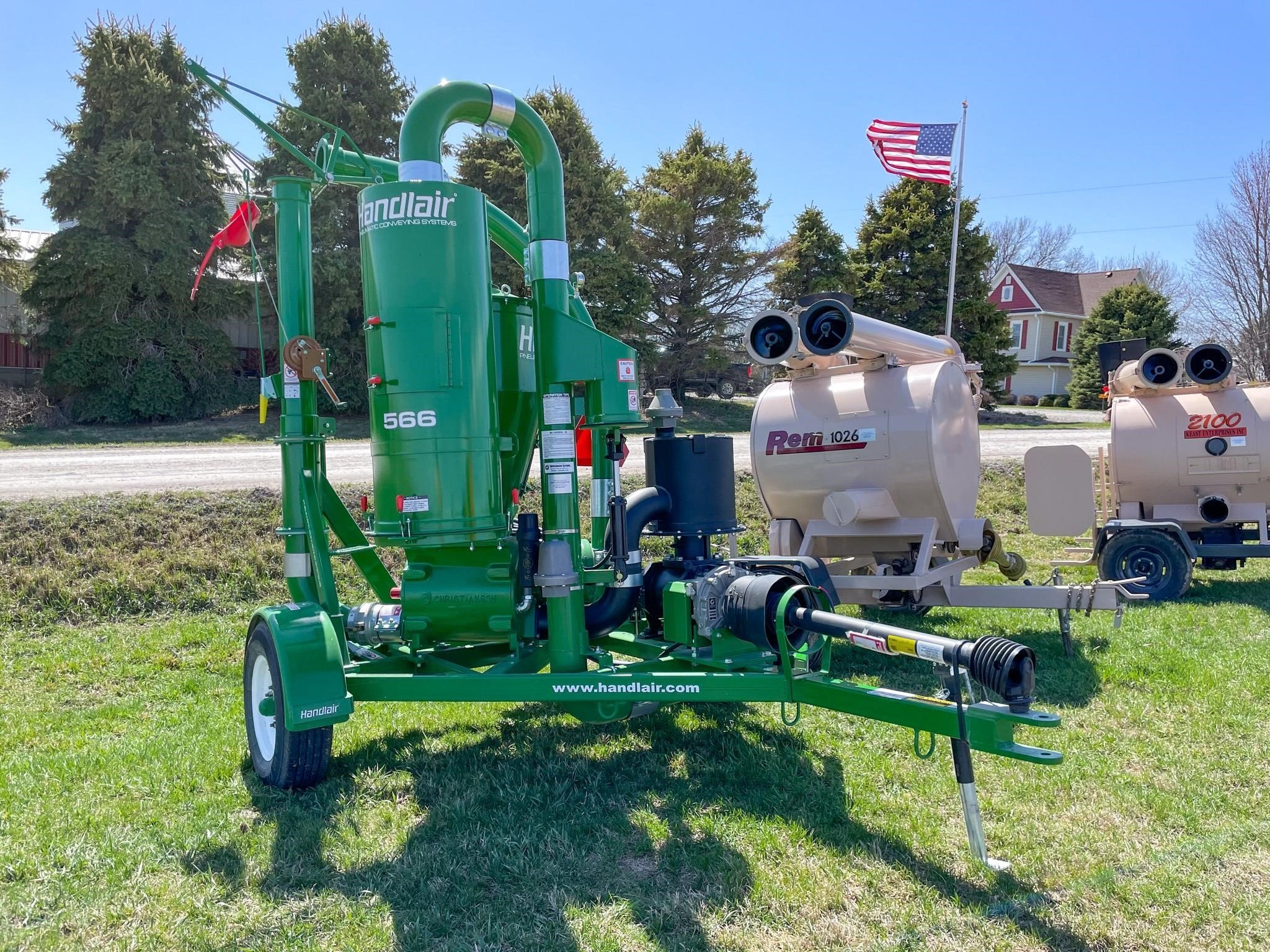 2026 Handlair 566 Grain Vac