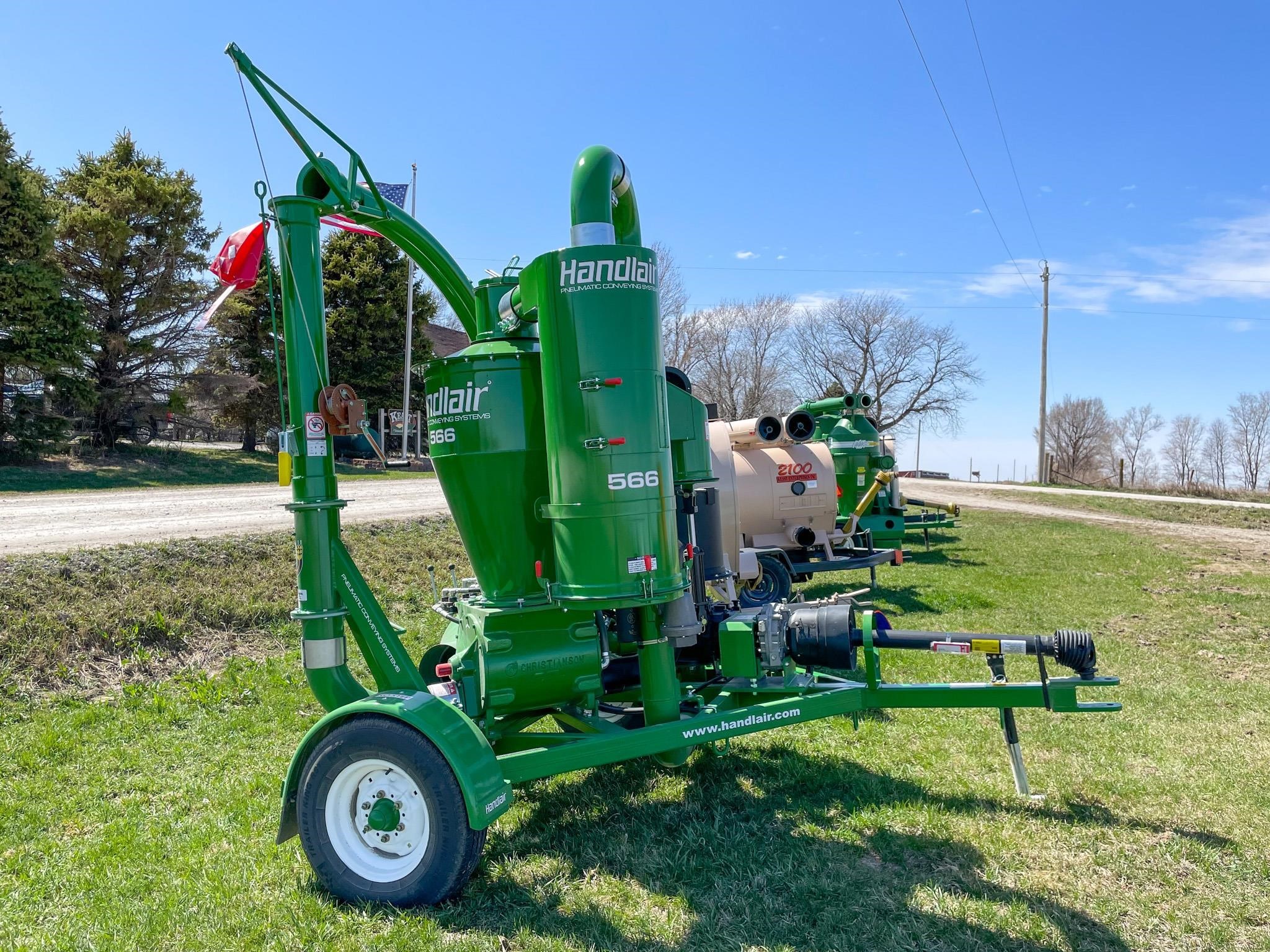 2026 Handlair 566 Grain Vac