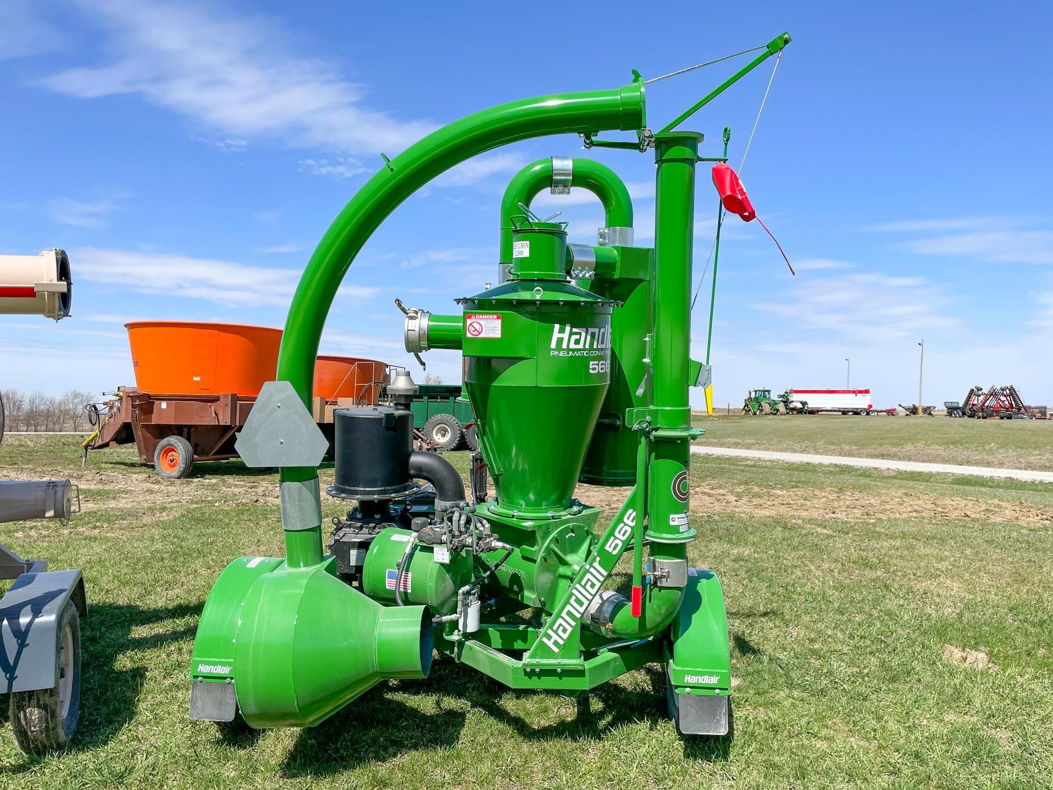 2026 Handlair 566 Grain Vac